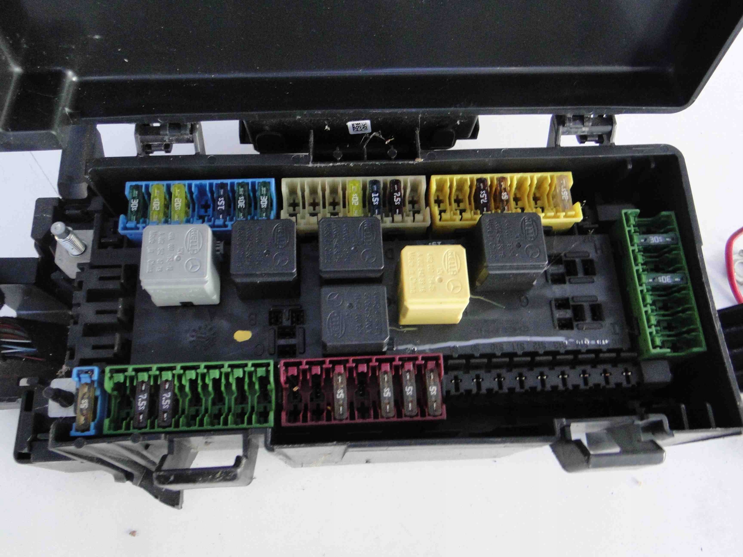 MERCEDES GLE 292 SKRZYNKA PUSZKA BEZPIECZNIKÓW Jakość części (zgodnie z GVO) O - oryginał z logo producenta pojazdu (OE)