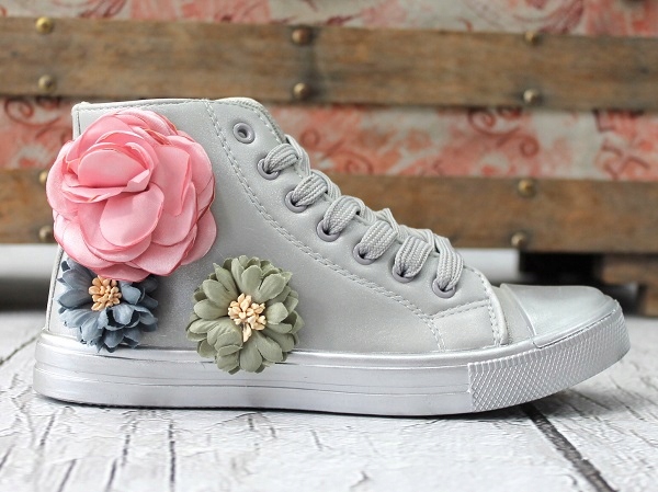 DZIECIĘCE BOTKI BUTY DLA DZIEWCZYNKI KWIATKI 33 Płeć Dziewczynki