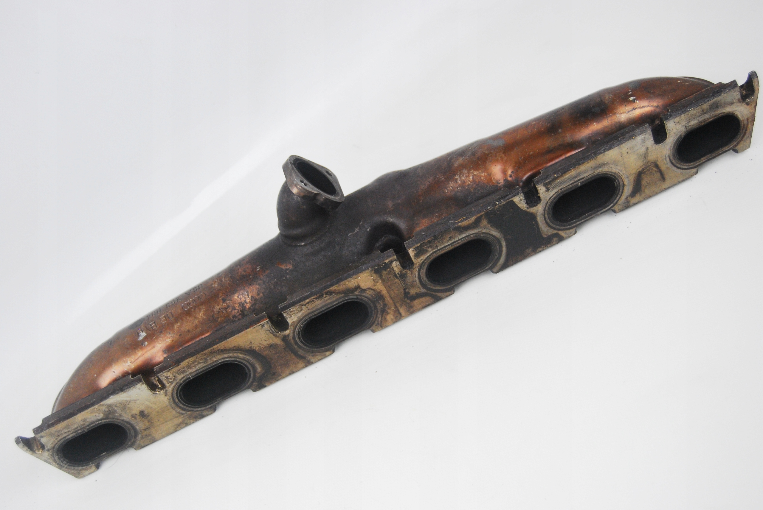 Випускний колектор правий Audi Q7 V12 05A253034C