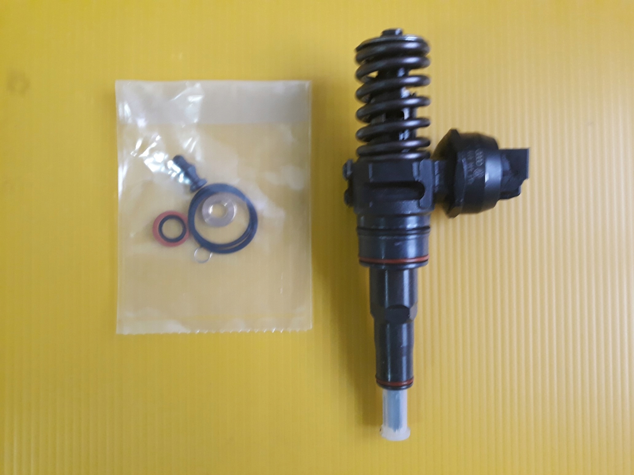 Насосы 1,9 TDI ANU 038130073AH 0414720036