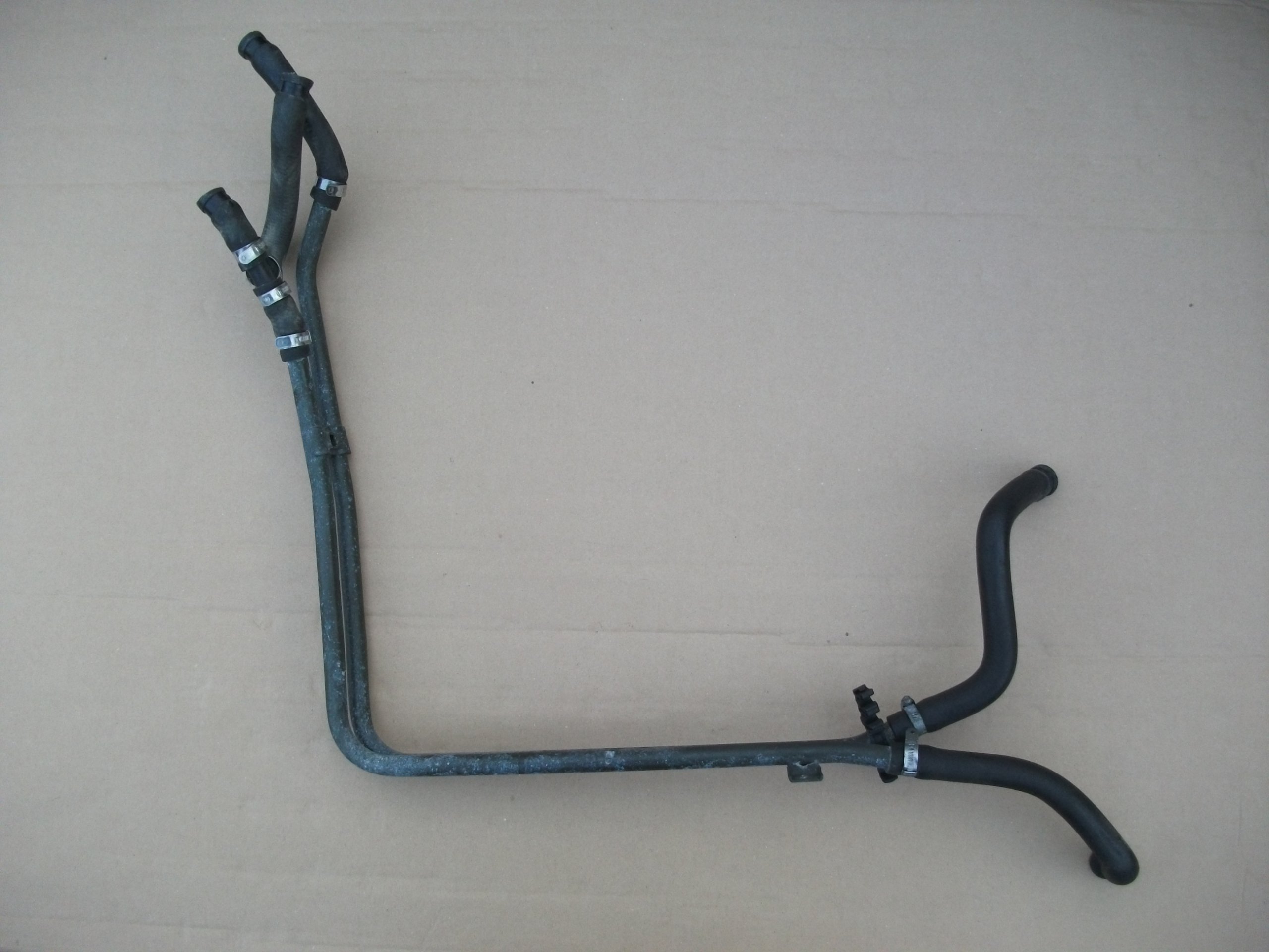 APRILIA LEONARDO 125 PRZEWODY PŁYNU CHŁODNICZEGO