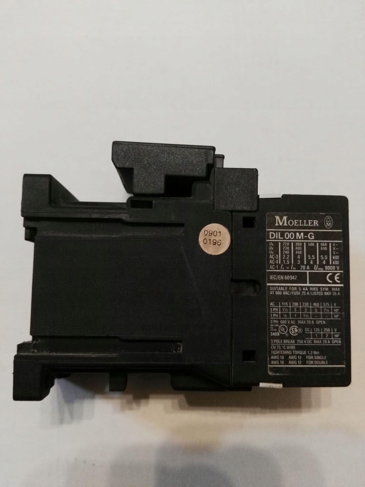 STYCZNIK MOELLER DIL 00 M-G CEWKA 24V DC 4 KW