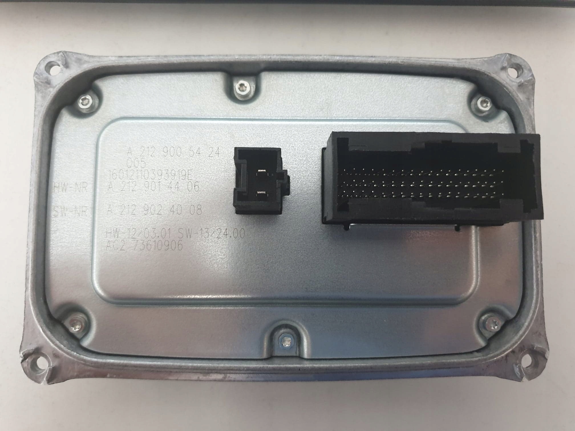 Przetwornica Full LED Mercedes E Klasa A2129005424