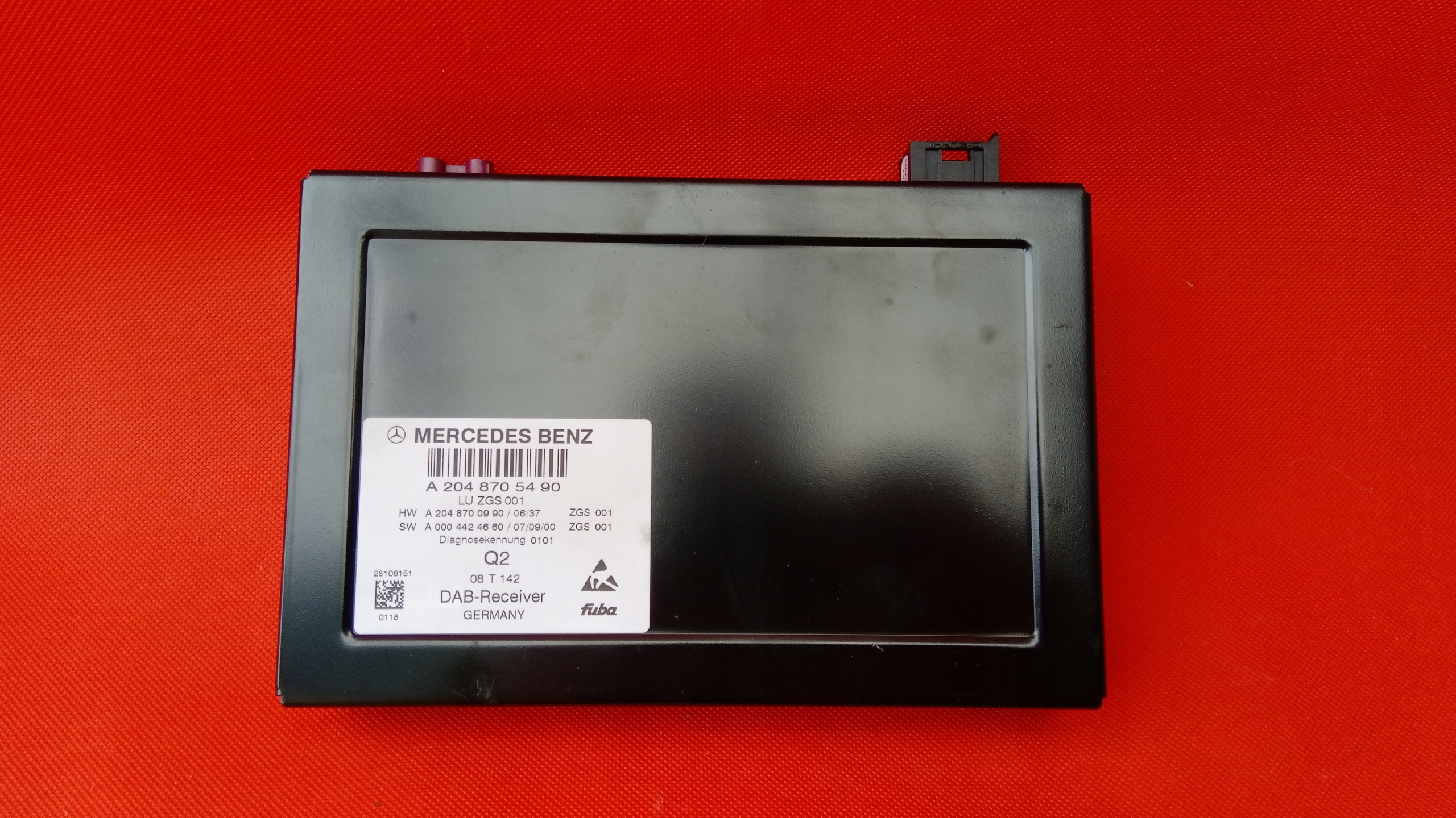 Mercedes W204 тюнер модуль радио ТВ 2048705490