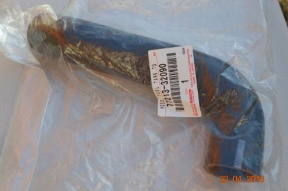 WĄŻ PRZEWÓD RURA ZBIORNIK PALIWA COROLLA E12 02-07 E15 07-13