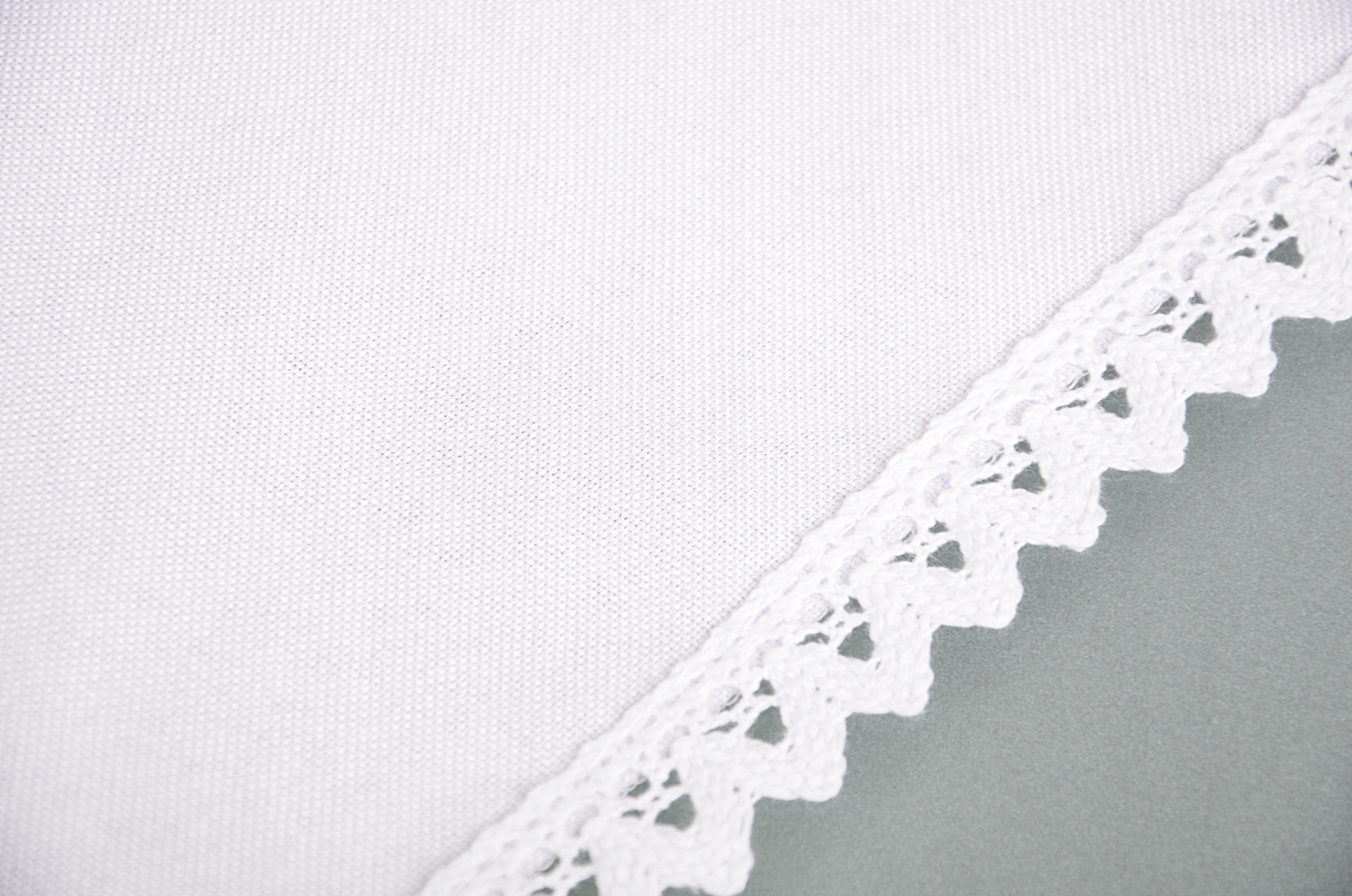 plamoodporny obrus z koronką MALAGA 200x140 biały EAN (GTIN) 5902385670456