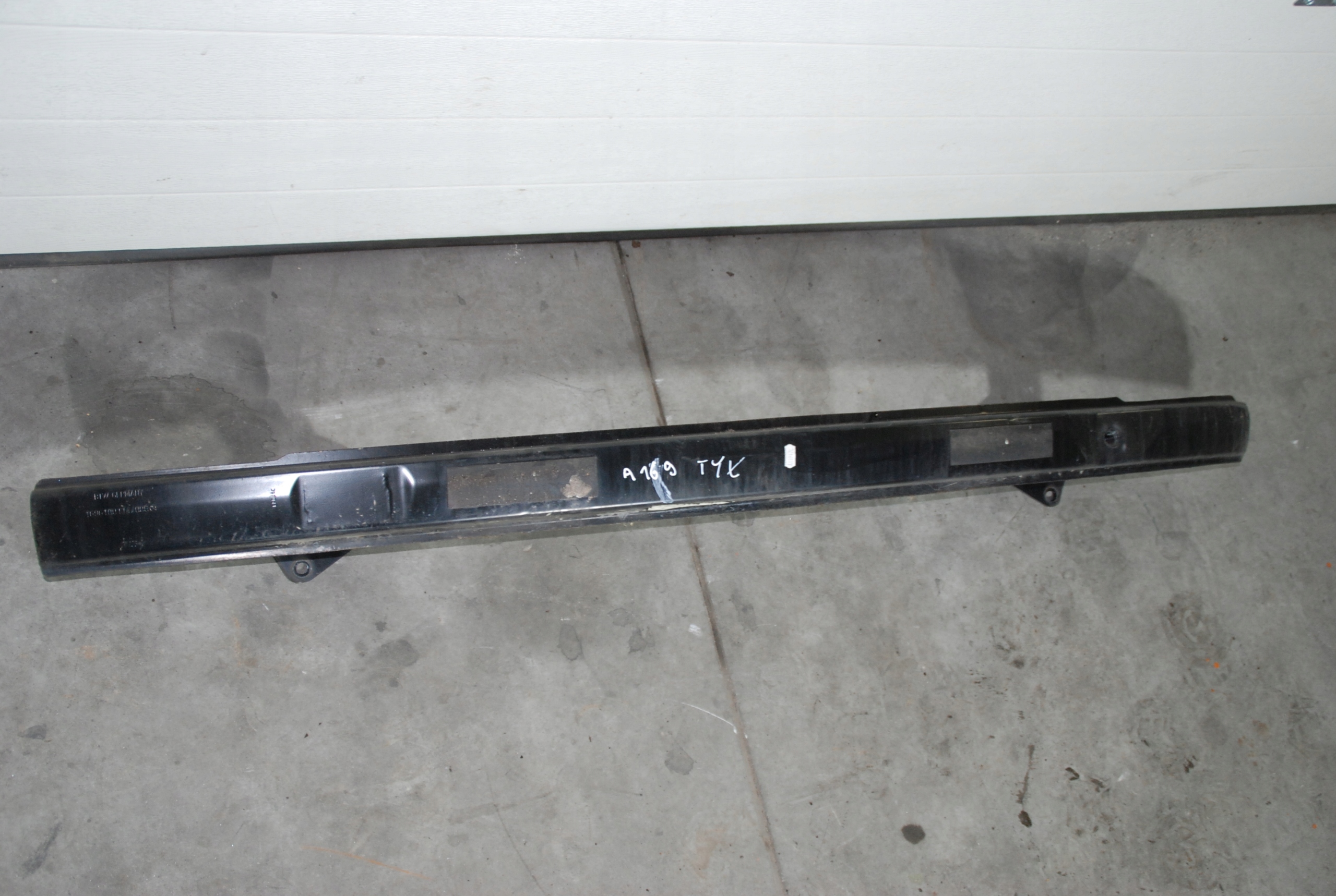 BELKA ZDERZAKA TYŁ MERCEDES A KLASA W169 A169 169