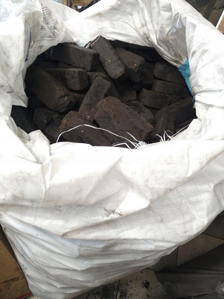 1000kg WĘGIEL EKOLOGICZNY Brykiet Torfowy WYSYŁKA Rodzaj opału brykiet