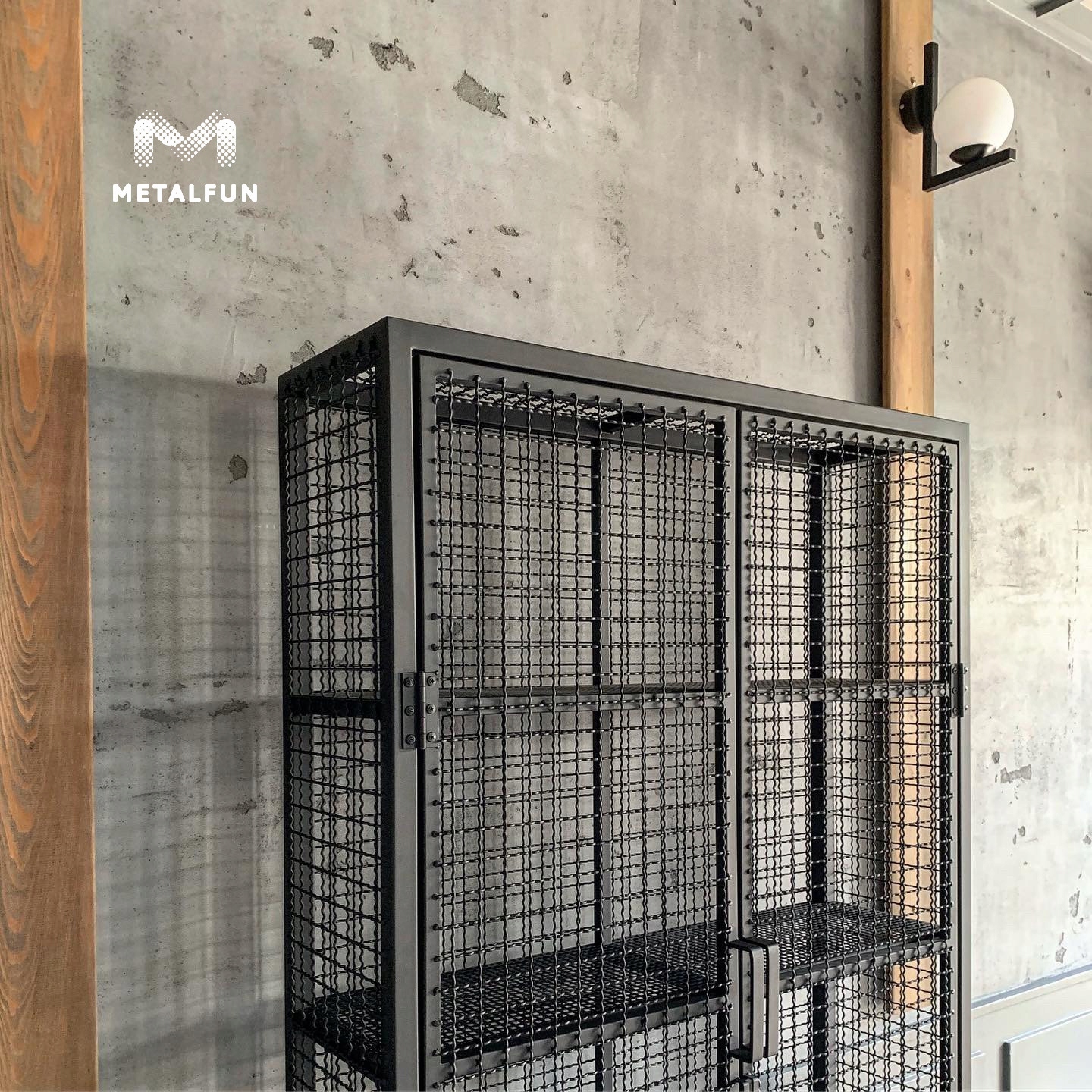 SZAFA METALOWA LOFT METALFUN Witryna Garderoba Szerokość produktu 100 cm