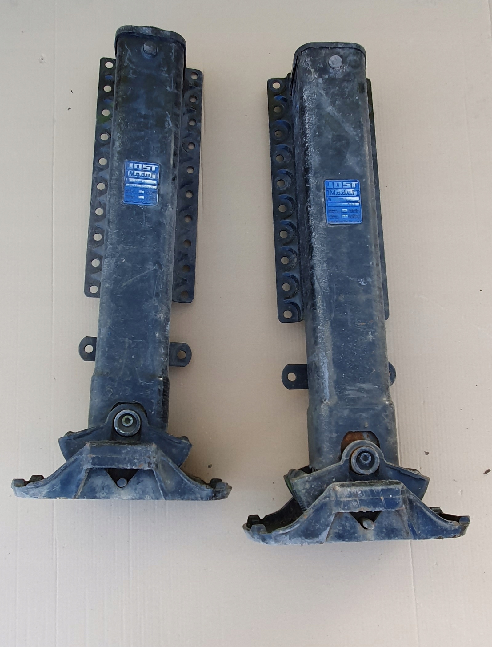 ЛАПА ОПОРА НАПІВПРИЧЕПА JOST