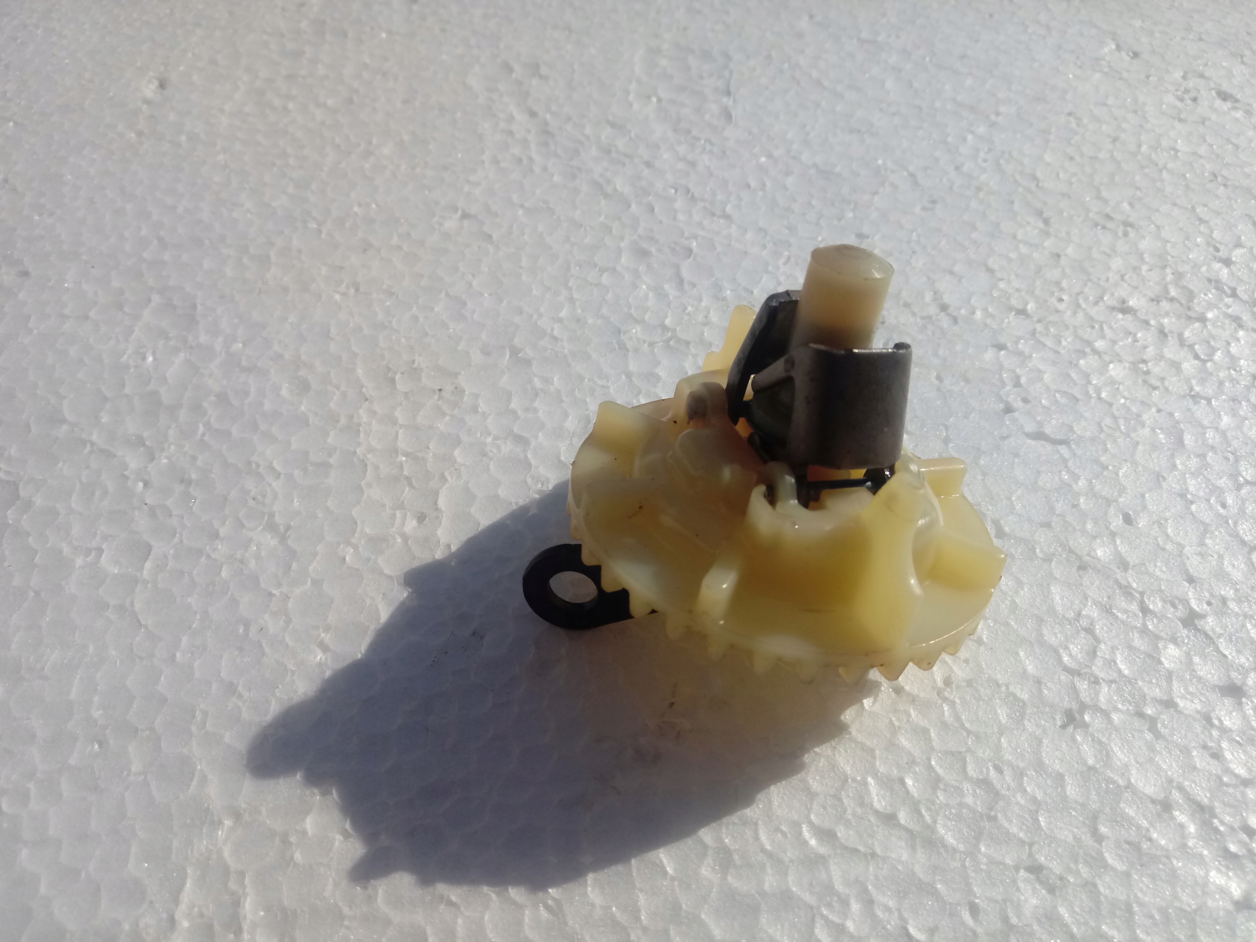 Regulator obrotów Honda gcv 190 hrb hrd hrh hrx Typ regular (sprężyna)