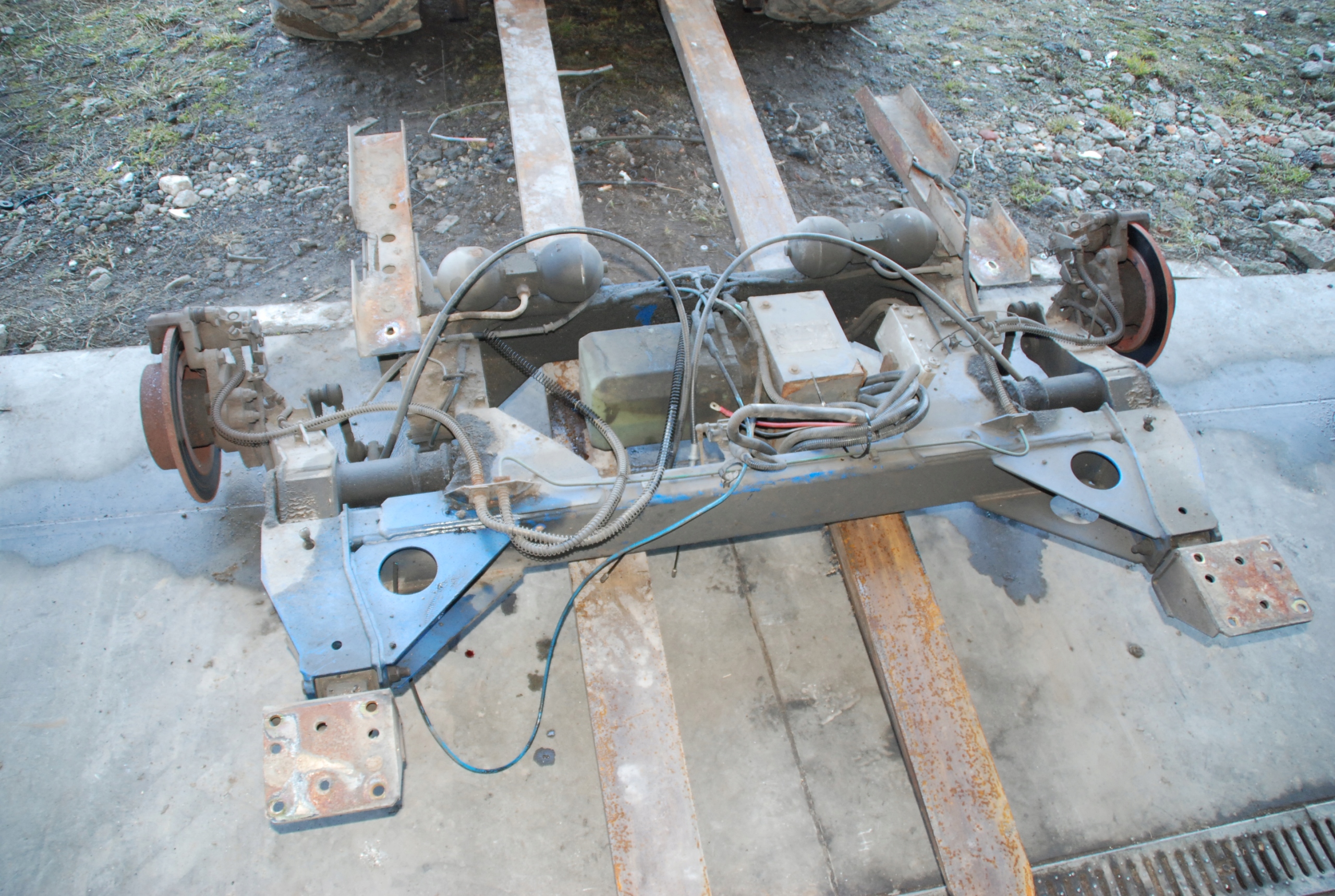 ZAWIESZENIE TYŁ TYLNE HYDRAULICZNE MASTER MOVANOII