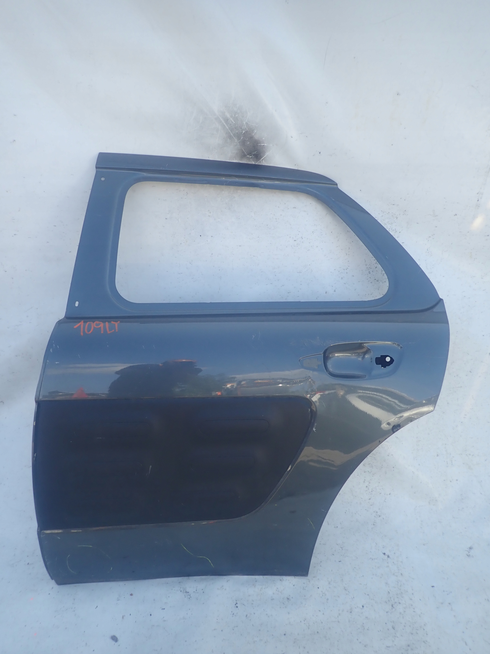 CITROEN C4 CACTUS 14-17 door rear part rear. left