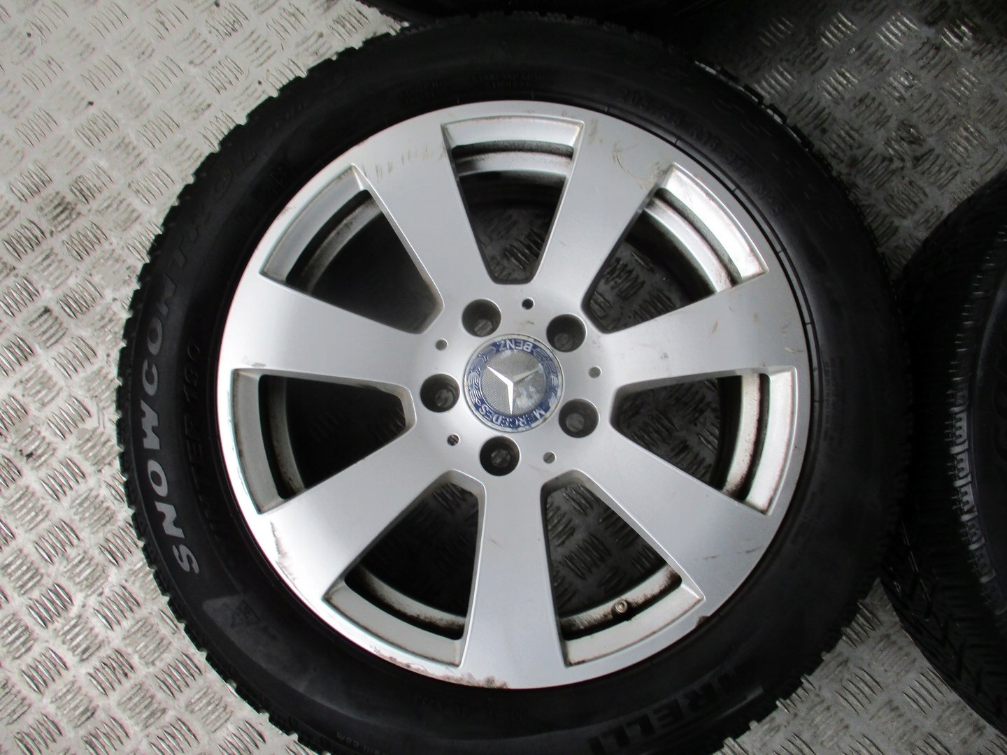 Koła Felgi Opony Mercedes C klasa 204 R16 Producent felg Mercedes-Benz OE