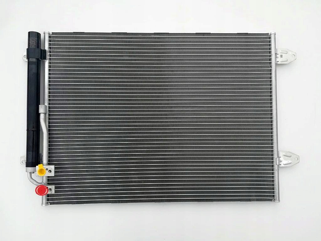 радиатор кондиционера, конденсатор vw PASSAT B7 от 08.10 95D1K8C2