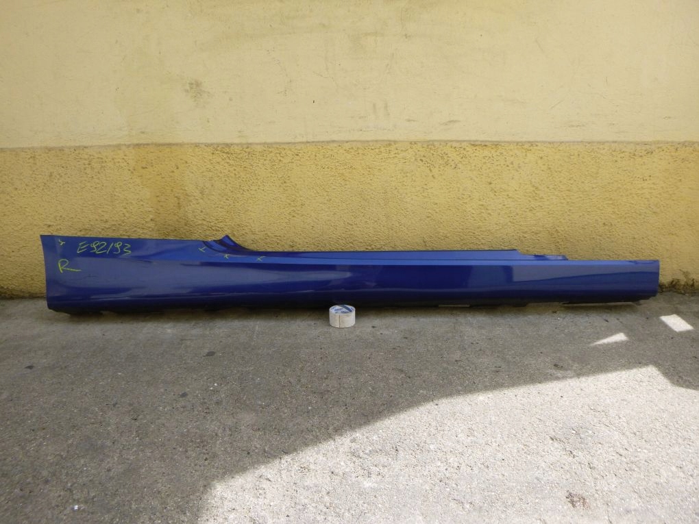 BMW 3 E93 E92 Coupe Cabrio listwa próg prawa