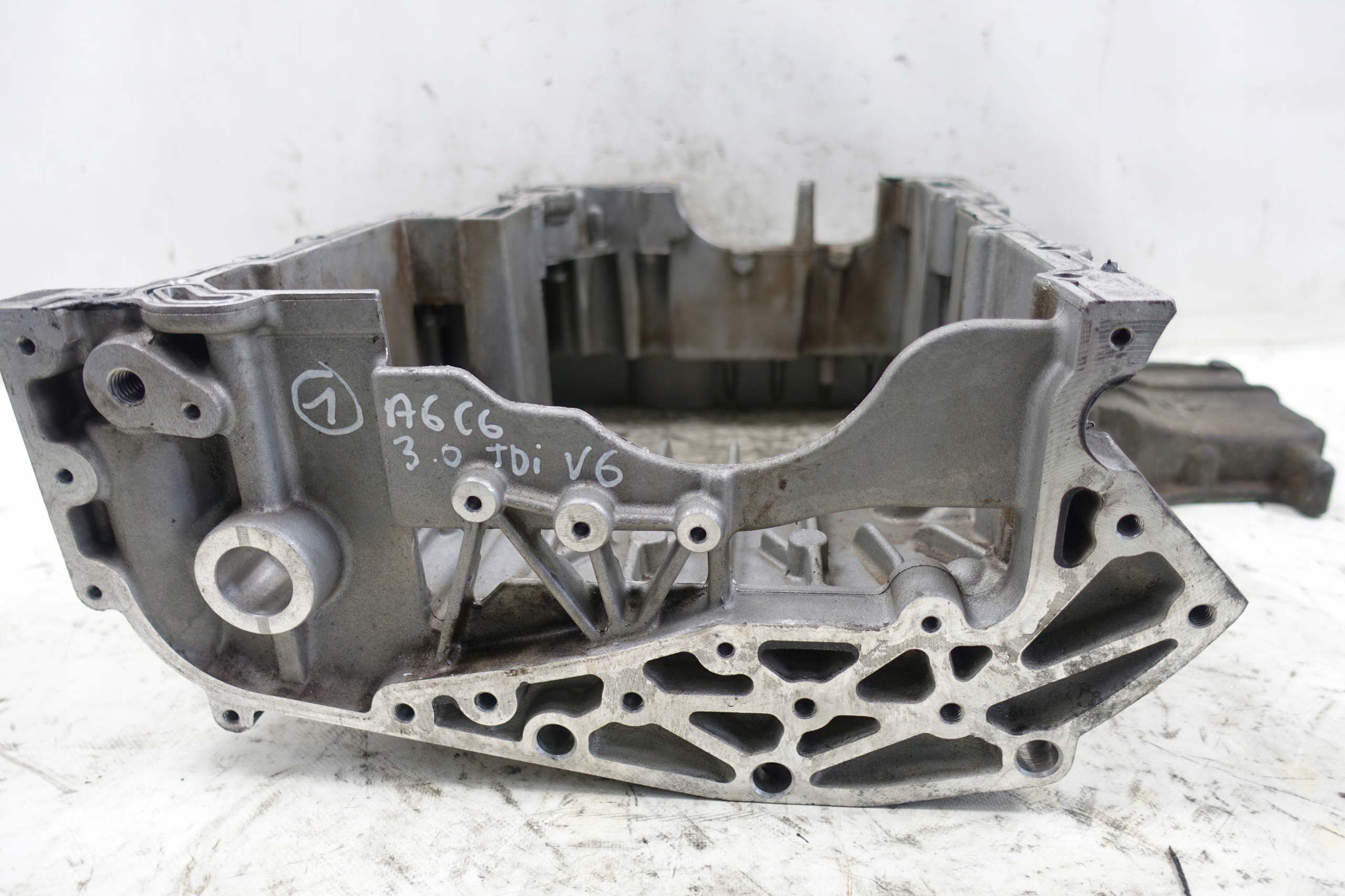 Audi A6 C6 3.0 TDI MISKA OLEJOWA 059103603AN Numer katalogowy części 059103603AN