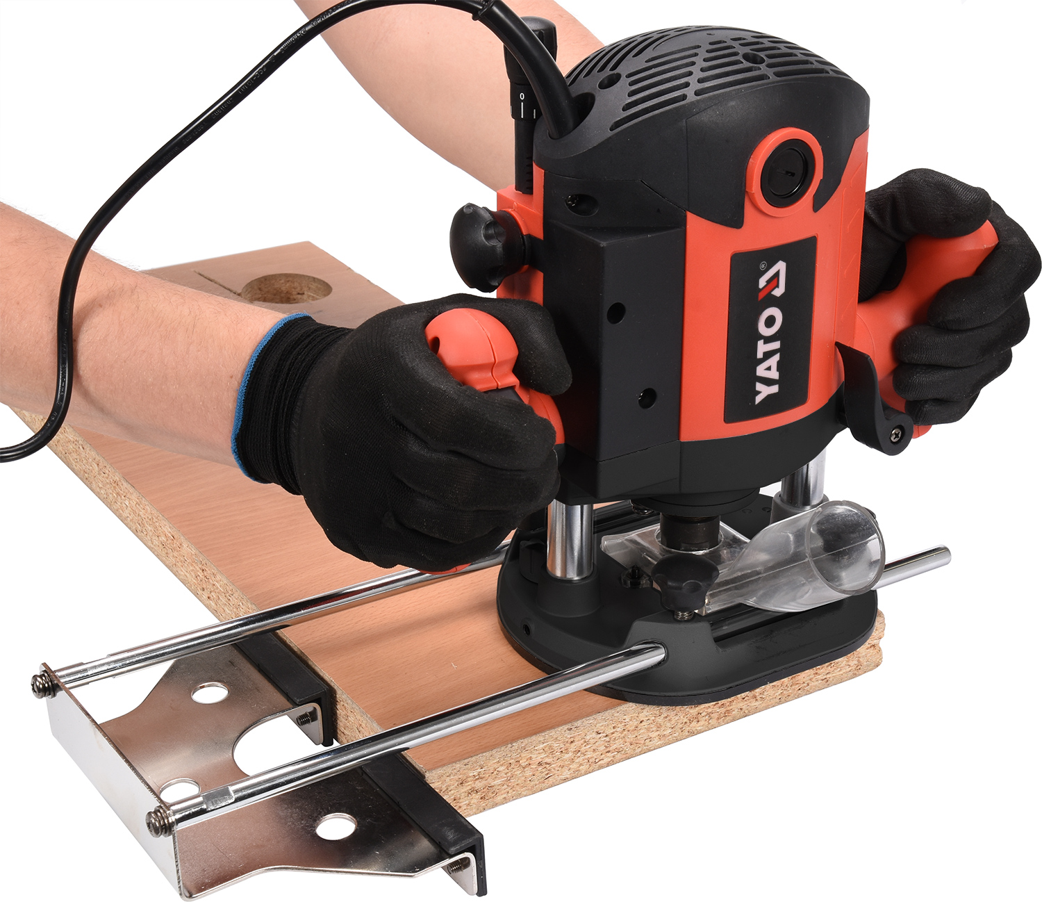 Frezarka górnowrzecionowa Yato 2100 W MOCNA Rodzaj frezarki górnowrzecionowa