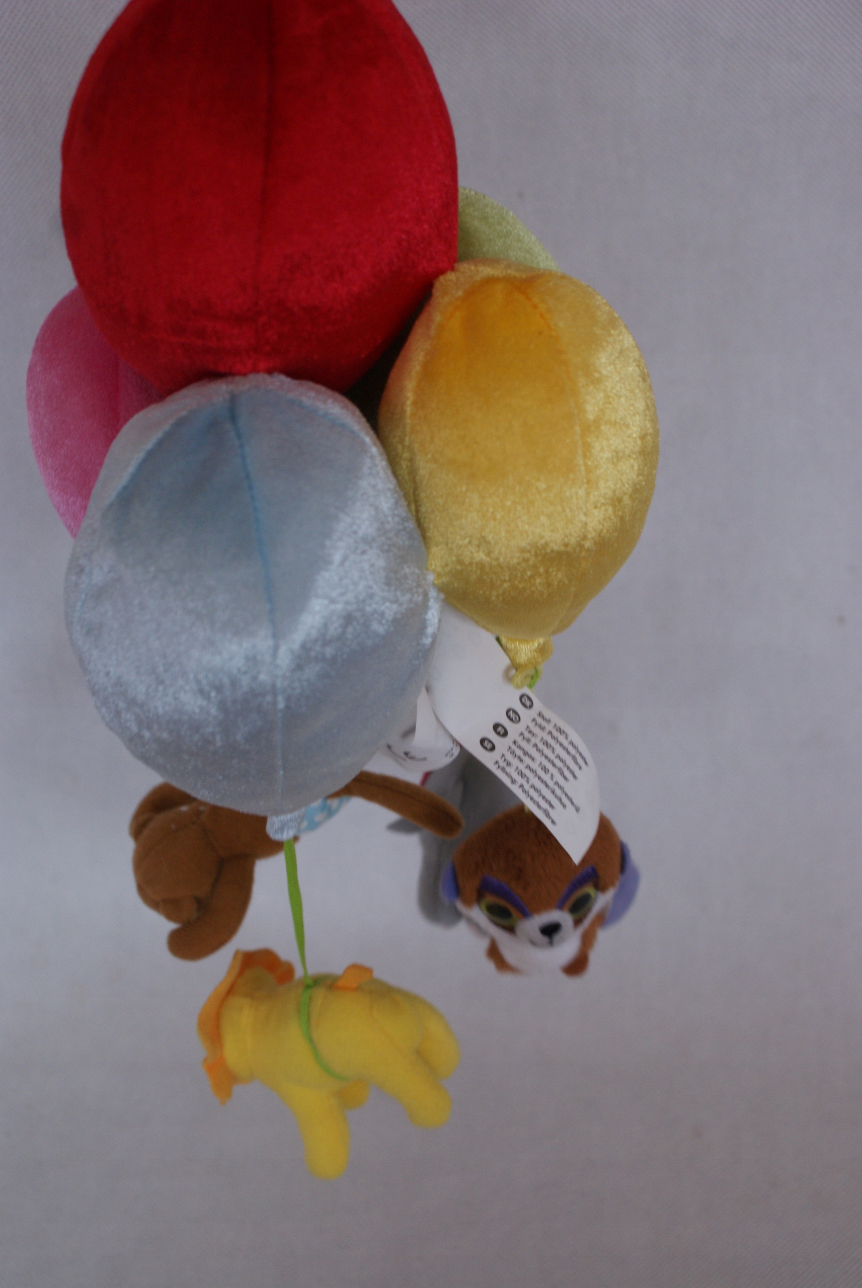 IKEA KOLOROWA MATERIAŁOWA KARUZELA Bohater brak