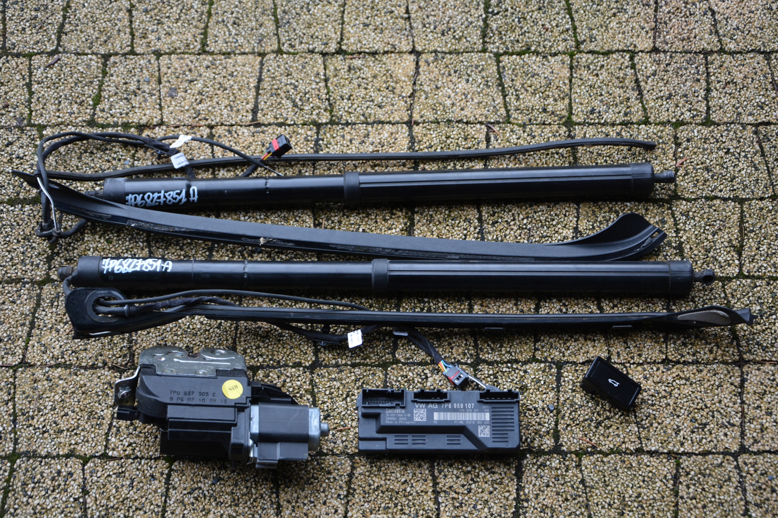 ZESTAW ELEKTRYCZNEJ KLAPY VW TOUAREG 7P 7P6959107