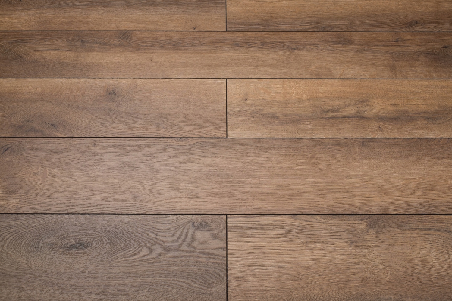 PANELE PODŁOGOWE KRONOTEX MAMMUT AC5 12MM V4-FUGA EAN (GTIN) 4032271181078