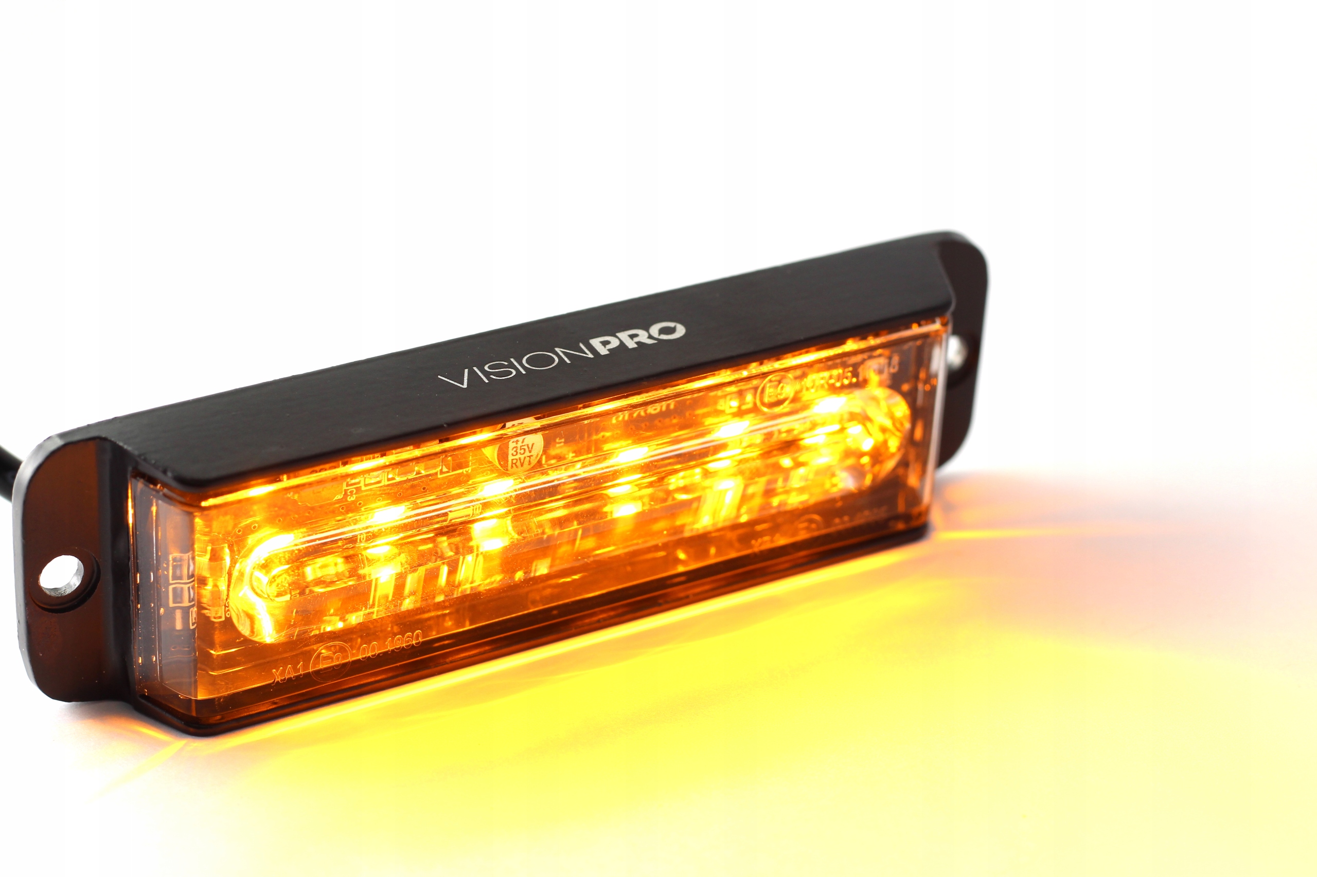 ELTA LAMPA OSTRZEGAWCZA STROBOSKOP 6 LED 30W Part number EB8007