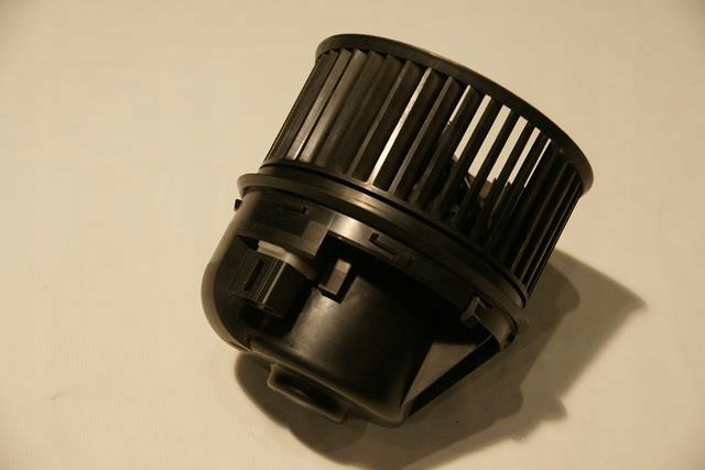 DMUCHAWA WENTYLATOR FORD FOCUS MK2 MK3 MK 2 MK 3 Producent części Ford OE