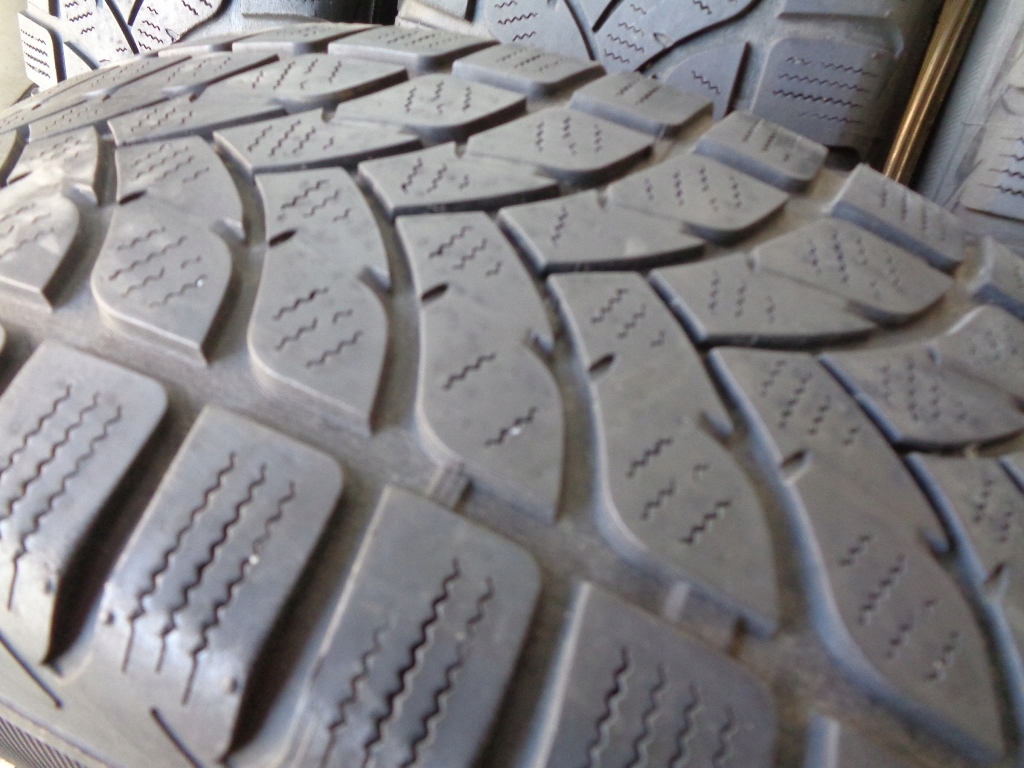 4x Zimowe LASSA COMPETUS WINTER 215/70R16 4,5mm Marka Lassa