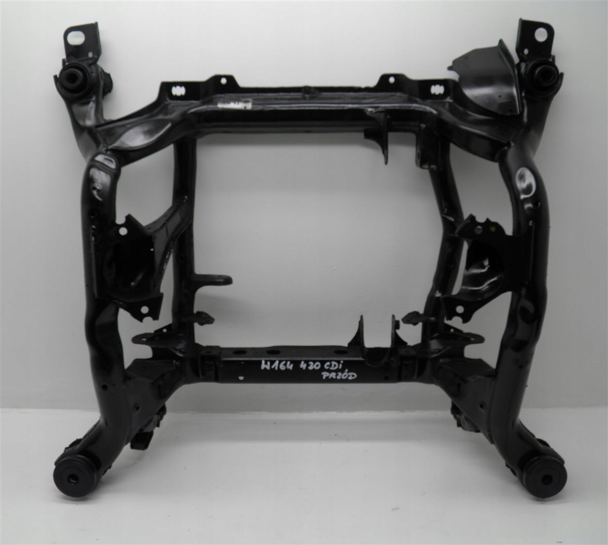 Колыбель сани передняя тележка MERCEDES ML W164 420 CDI