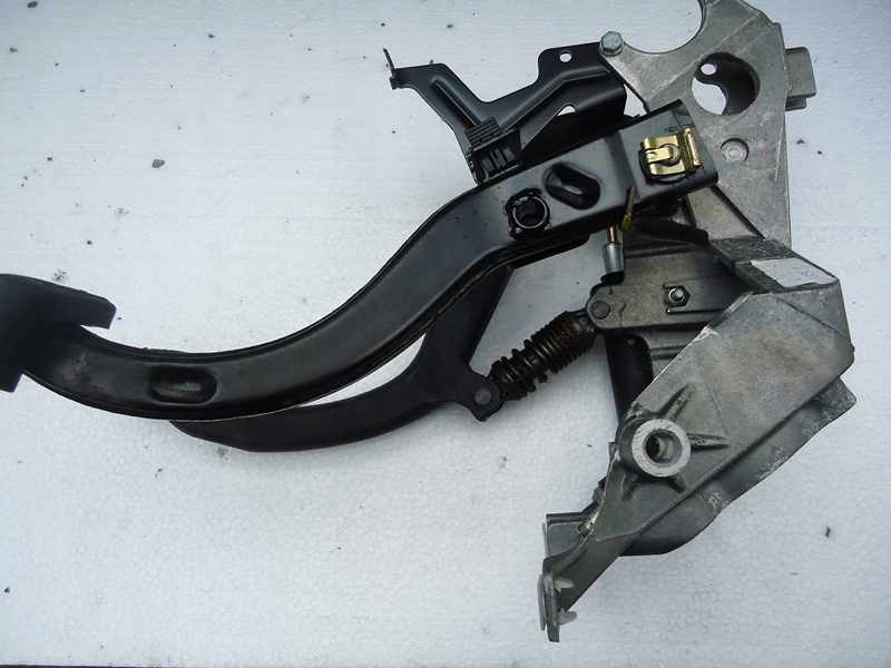 BMW E39 WSPORNIK PEDAŁ HAMULCA SPRZEGŁA MANUAL