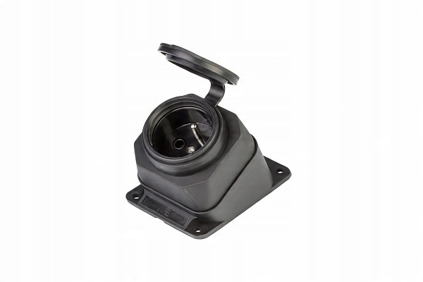 

Listwa gumowa 1x230V skośna IP44