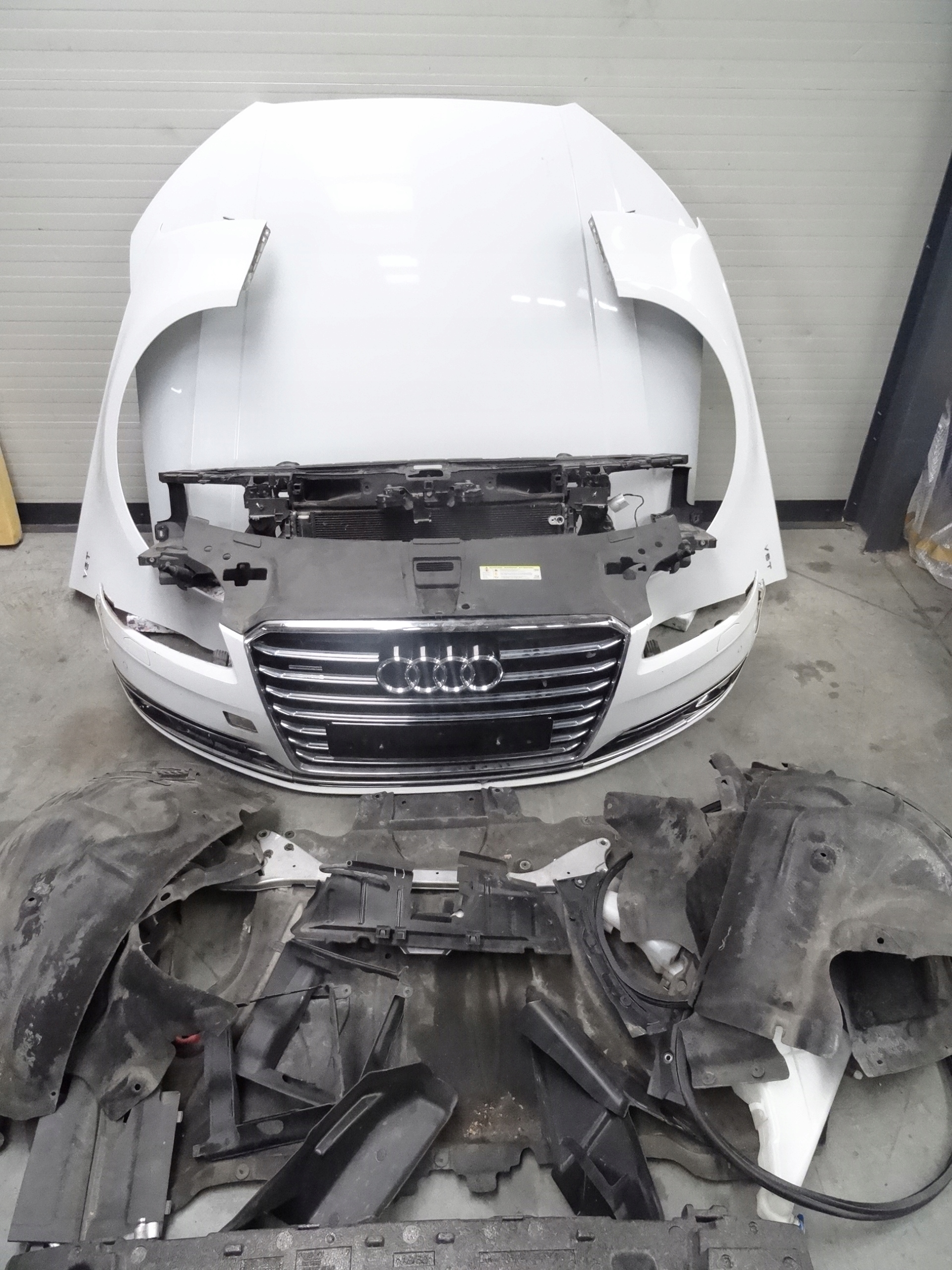 AUDI A8 D4 LIFT KOMPLETNY PRZÓD MATRIX LED LS9R