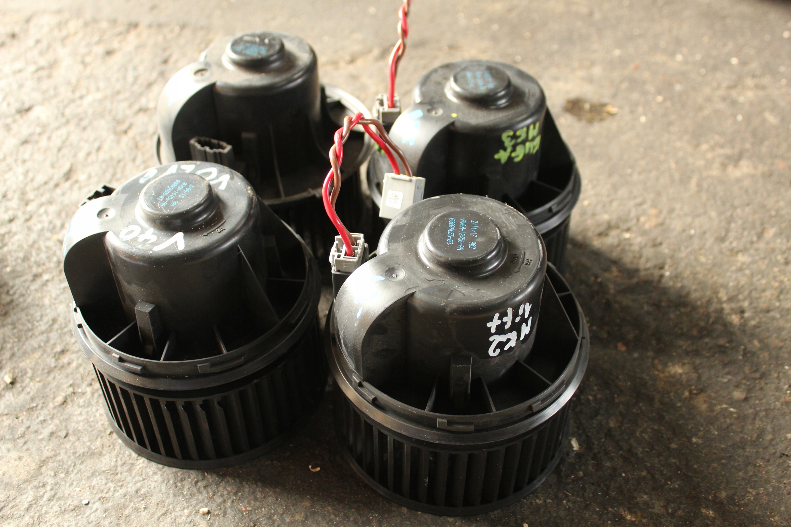 4 ВЕНТИЛЯТОРА НАГРЕВАТЕЛЬ РЕЗИСТОР KUGA MK2 ЛИФТ