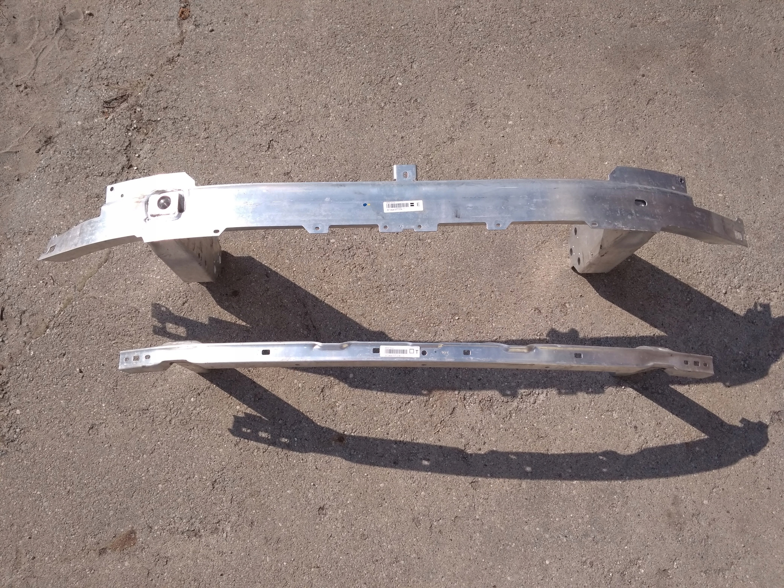 Belka przednia przód góra dół BMW 5 G30 G31