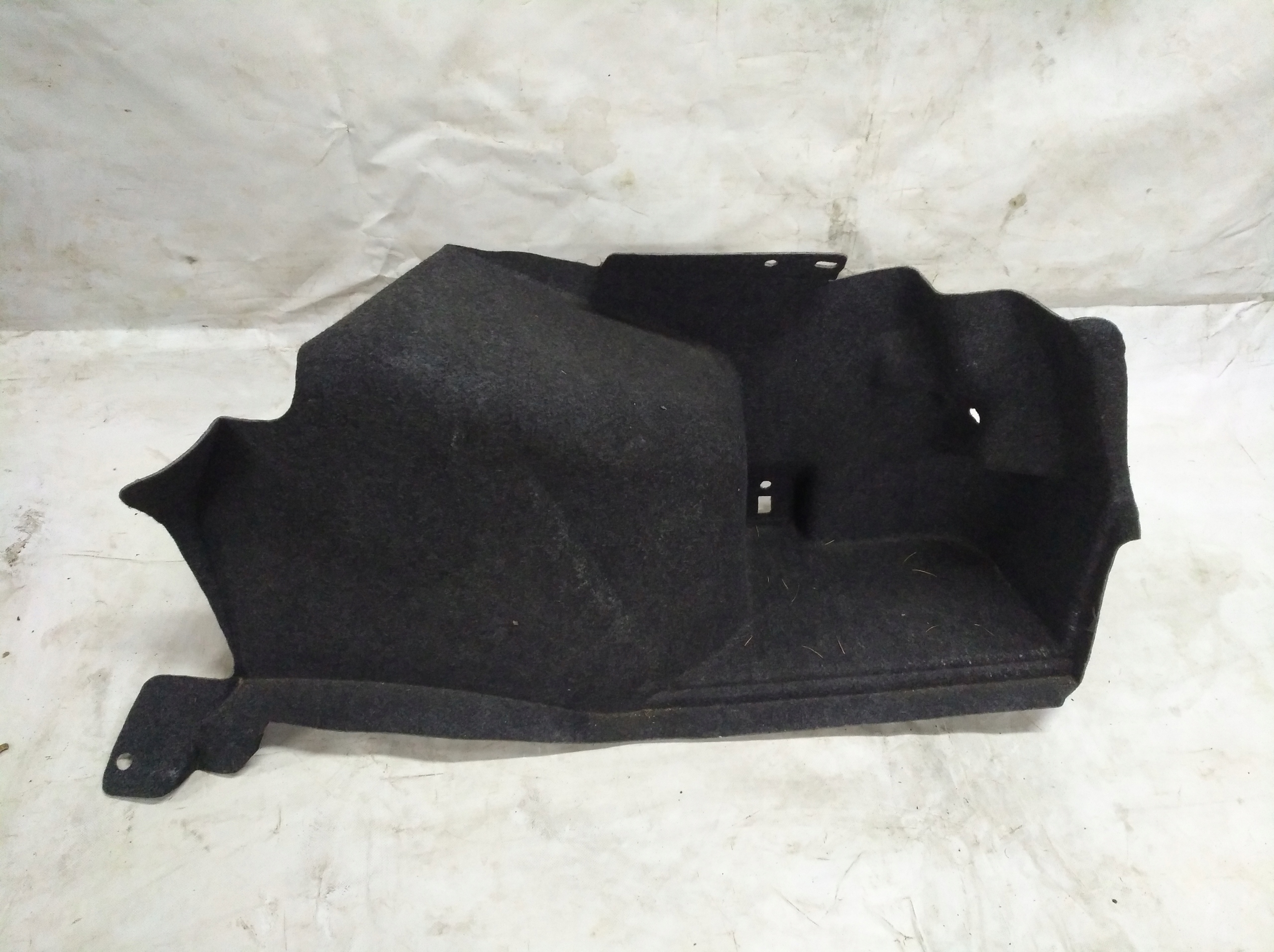 CHRYSLER 300C BOCZEK OSŁANA BAGAŻNIKA PRAWY TYŁ