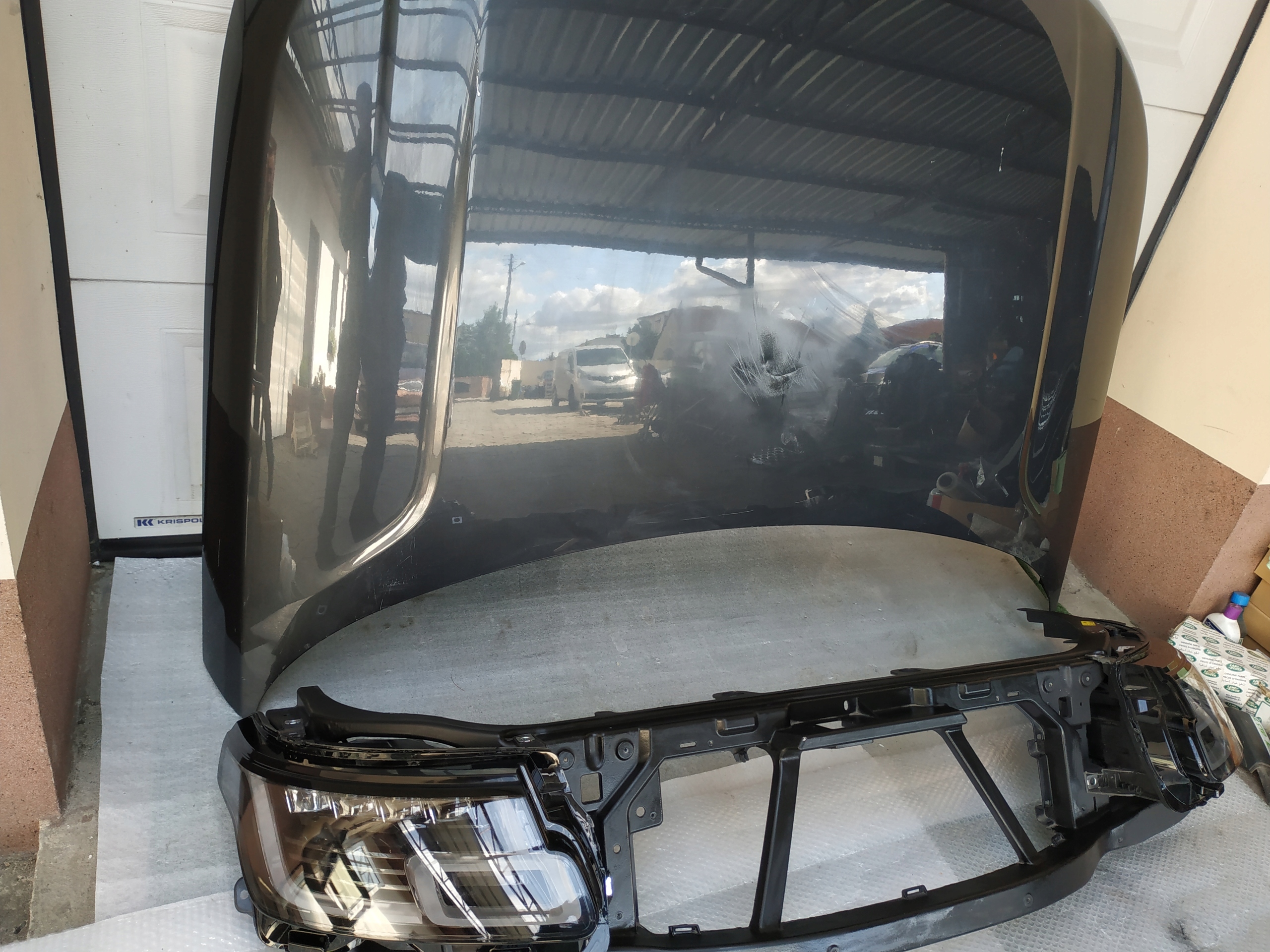 RANGE ROVER VOGUE L405 LIFT LAMPA PRZEDNIA PRAWA Strona zabudowy prawa