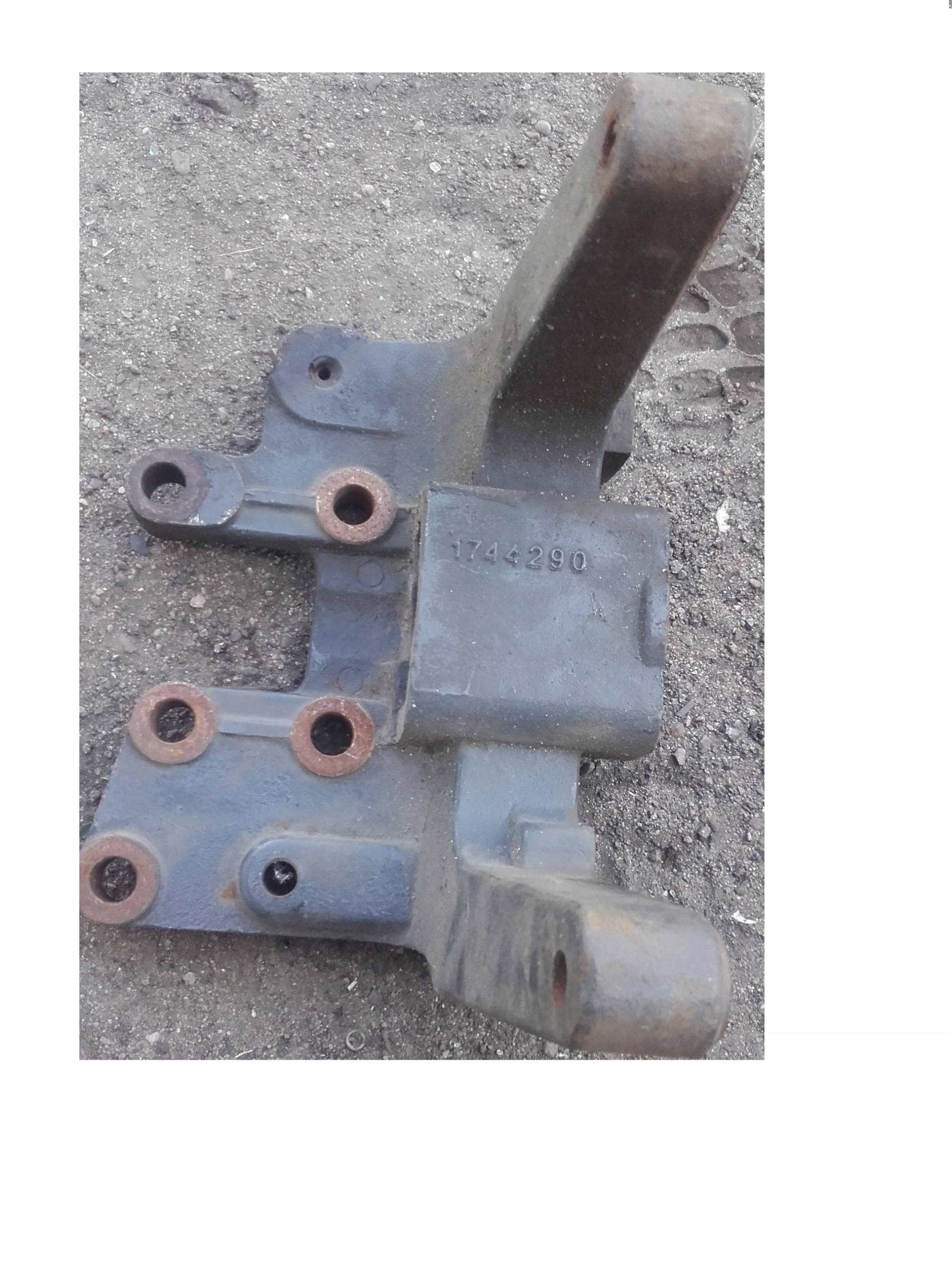 WSPORNIK mocowanie belki haka DAF cf cf85 1744290