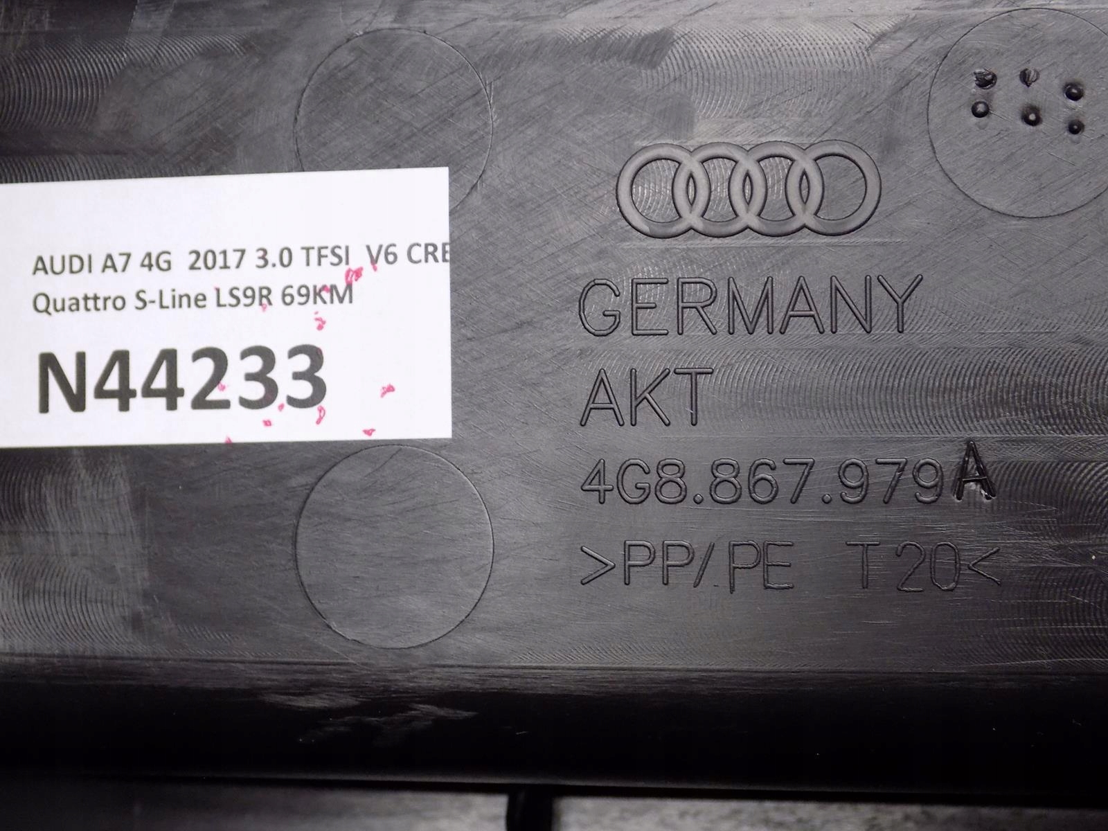 AUDI A7 4G upholstery bonnet boot 4G8867979A