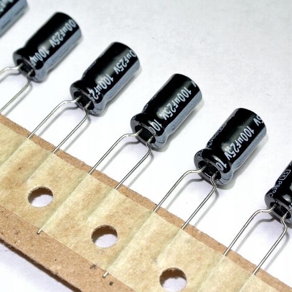 

100uF 25V 85' Jamicon Sk [25szt] #RR51