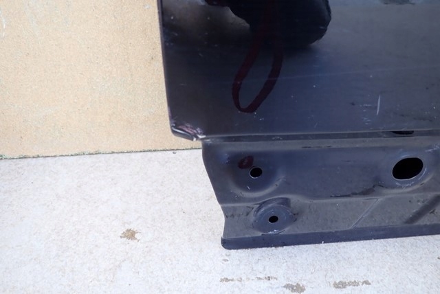 DRZWI PRAWE PRZEDNIE L R RANGE ROVER SPORT Numer katalogowy części AKK3091 DRZWI PRAWE PRZEDNIE L R RANGE ROVER SPORT