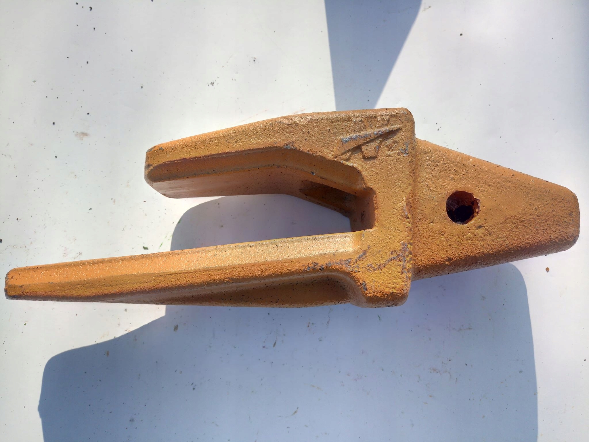 J300 Cat CATERPILLAR адаптер зуба