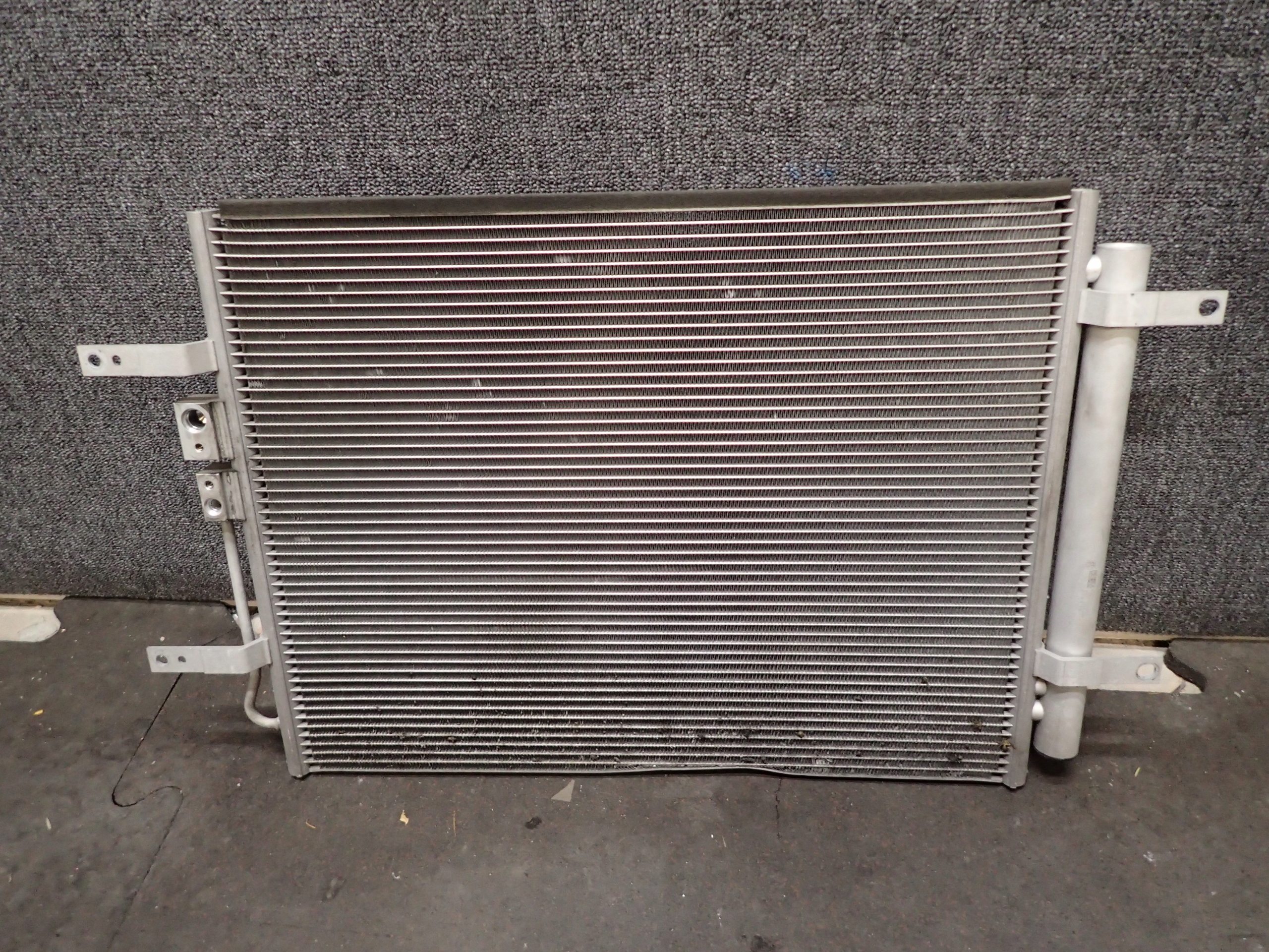 CHLODNICA KLIMATYZACJI HYUNDAI IONIQ NIRO