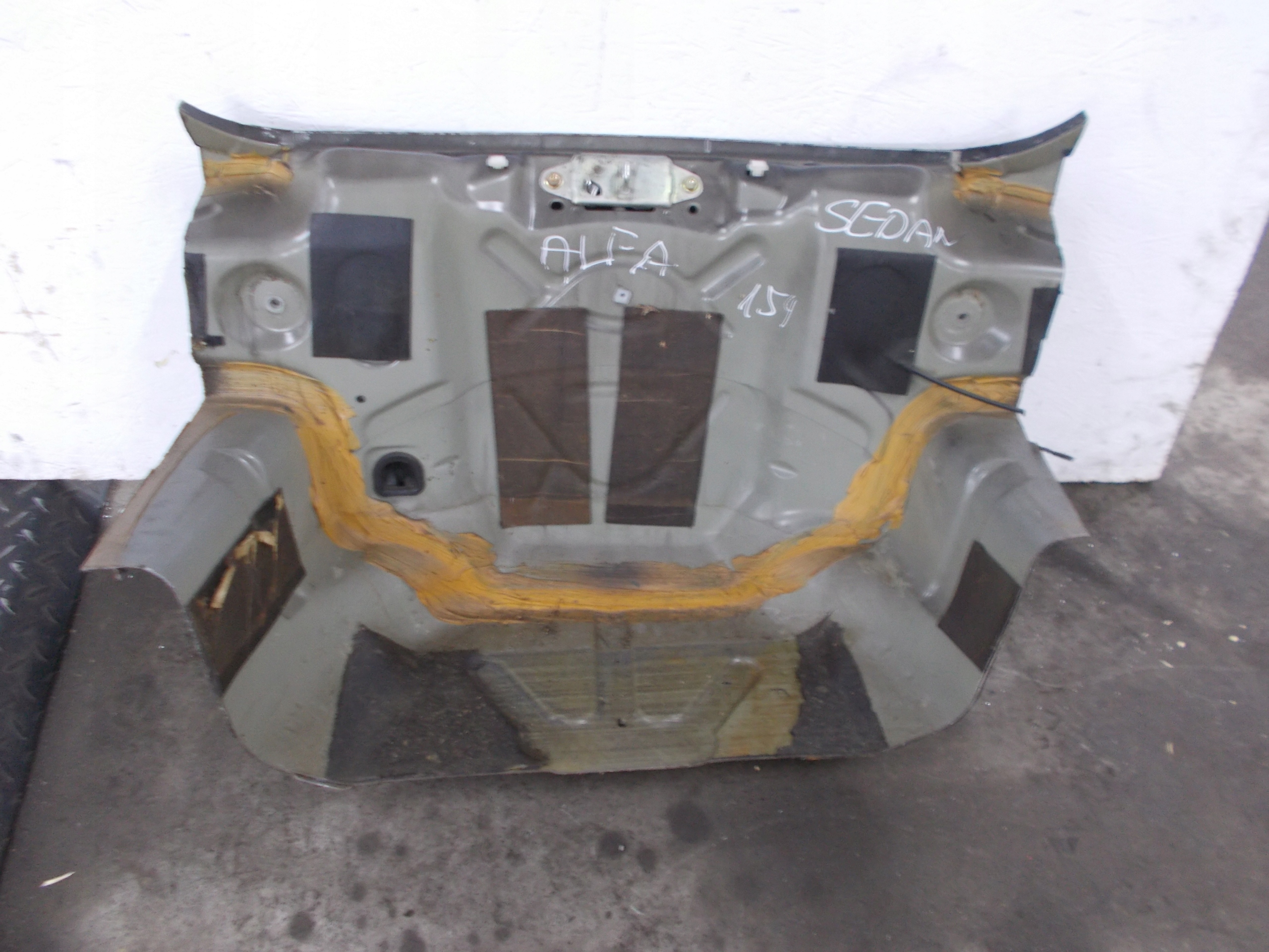 ALFA ROMEO 159 SEDAN PAS SCIANA TYL