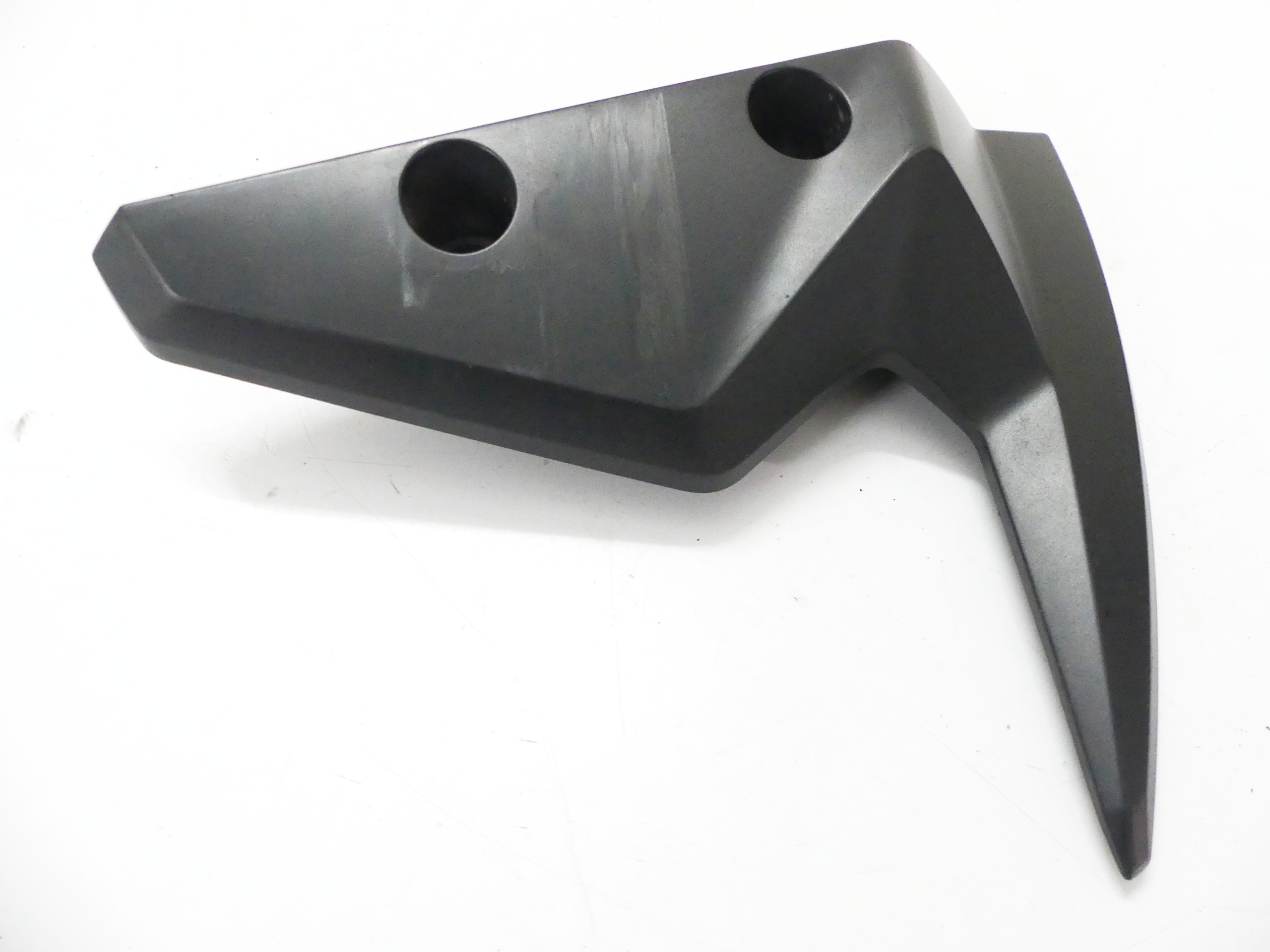 , OWIEWKA BOK BŁOTNIK OSŁONA NAKŁADKA P TRIUMPH STREET TRIPLE 765 660 Producent Triumph OE