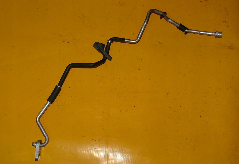 hadice vedení klimatizaci AUDI A8 D3 LIFT 6.0 W12