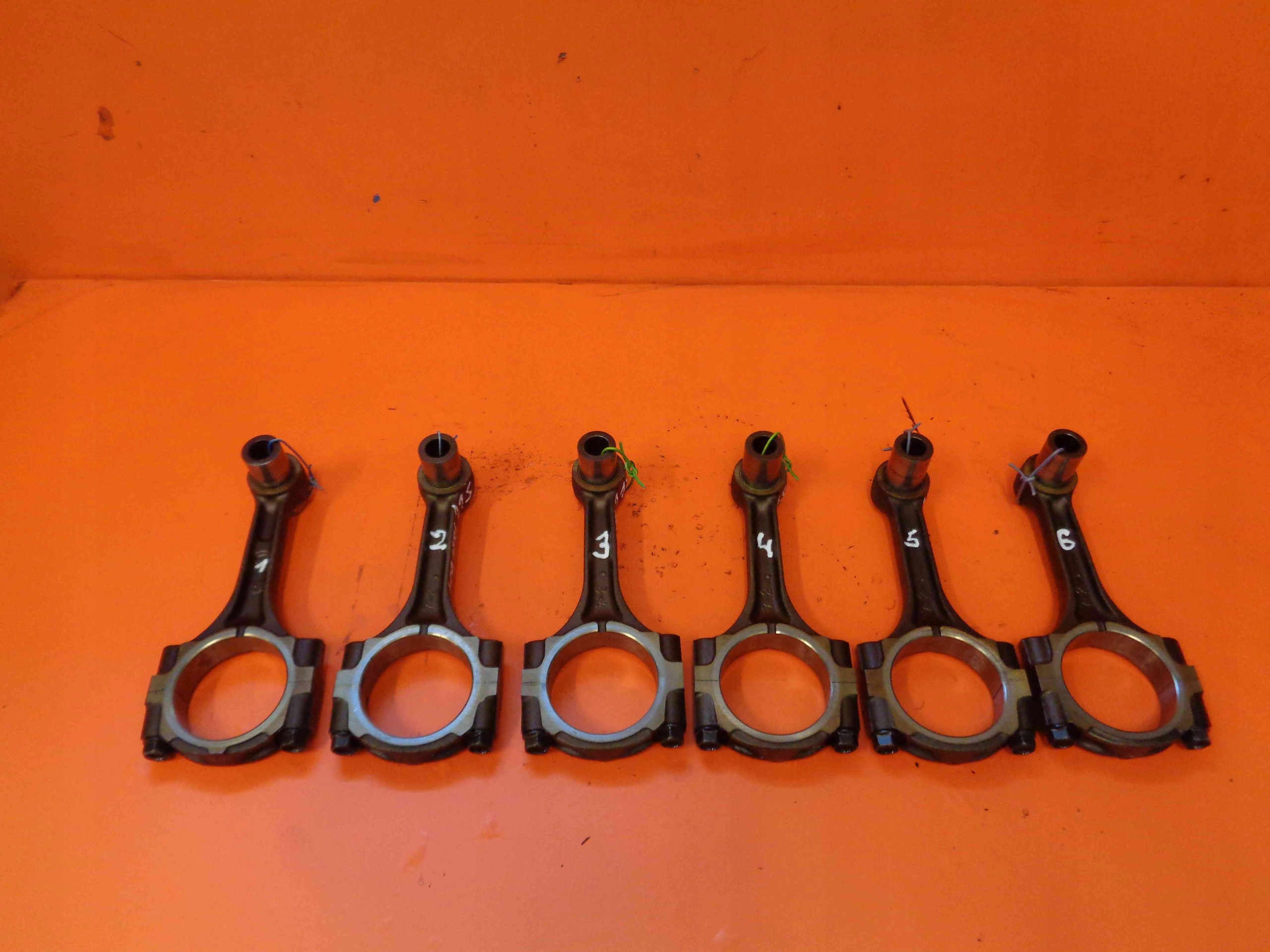 SUBARU LEGACY OUTBACK 3.0 H6 01 korbowod korbowody