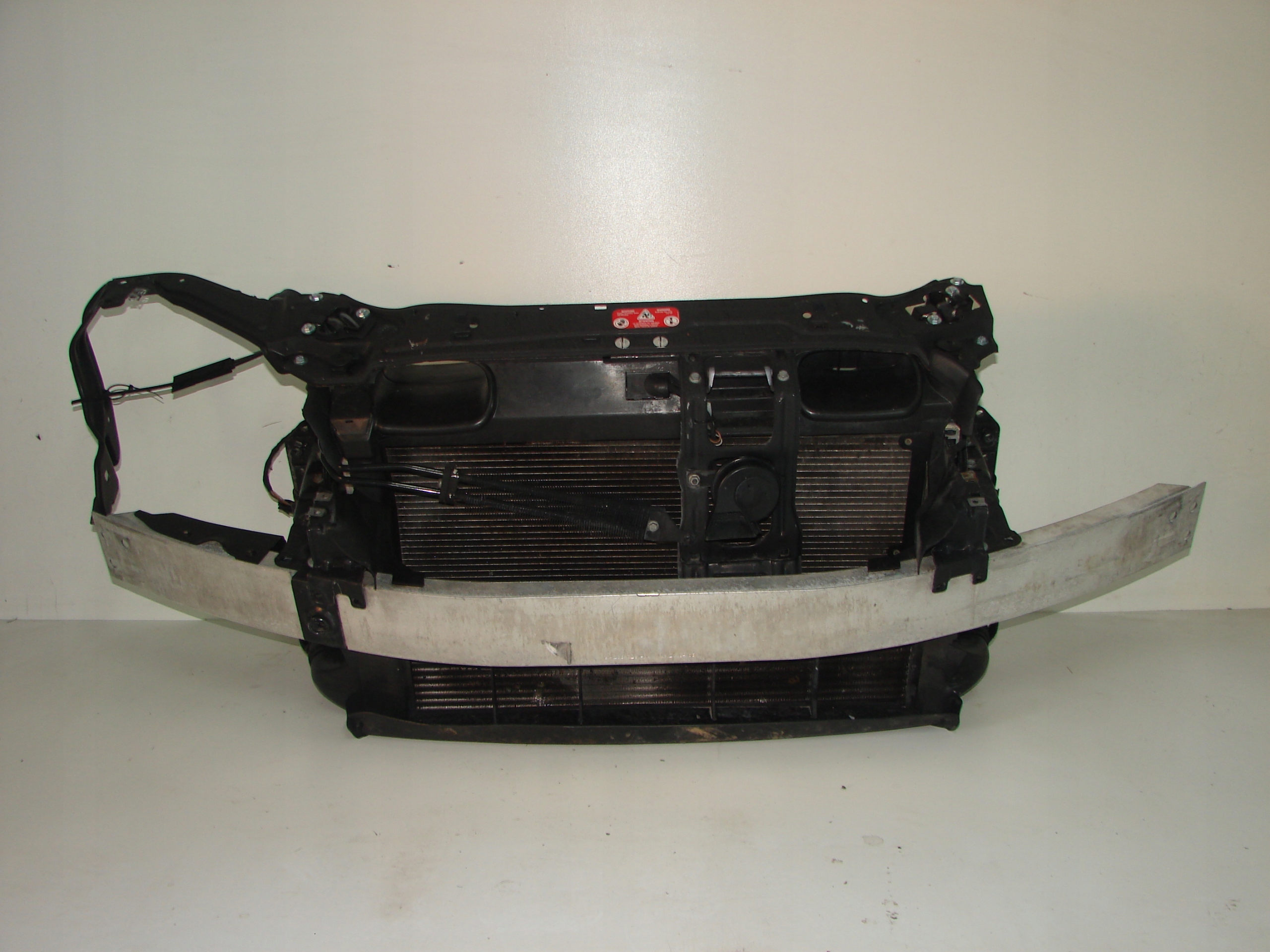 Pas przedni przód MERCEDES CLK W209 02-10