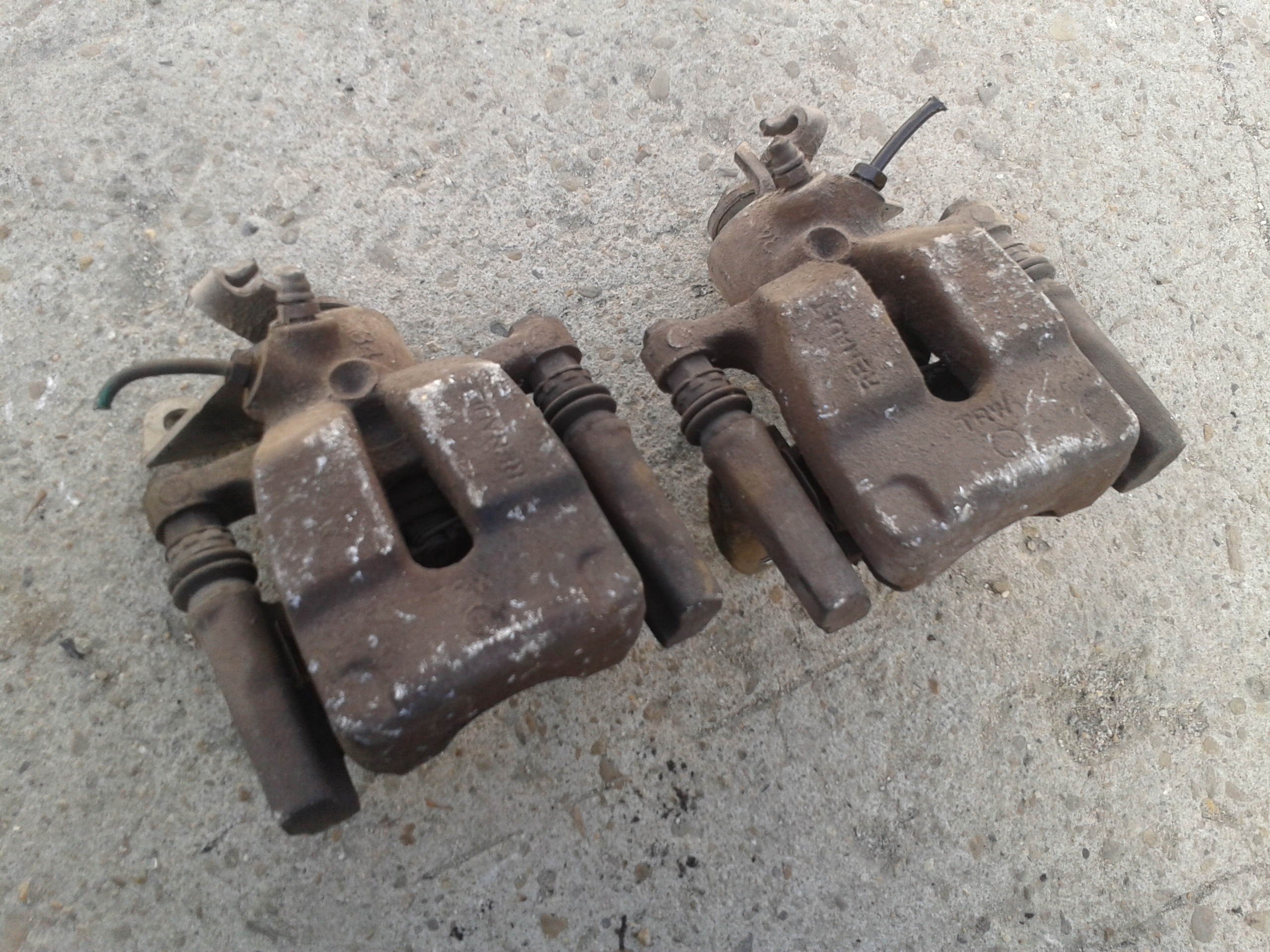 ЗАДНИЙ ПРАВЫЙ ЛЕВЫЙ ЗАЖИМ RENAULT SCENIC 2 1.9 DCI