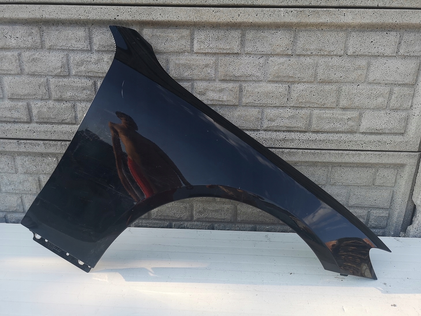 MERCEDES E KLASA W 238 COUPE BŁOTNIK PRZEDNI PRAWY