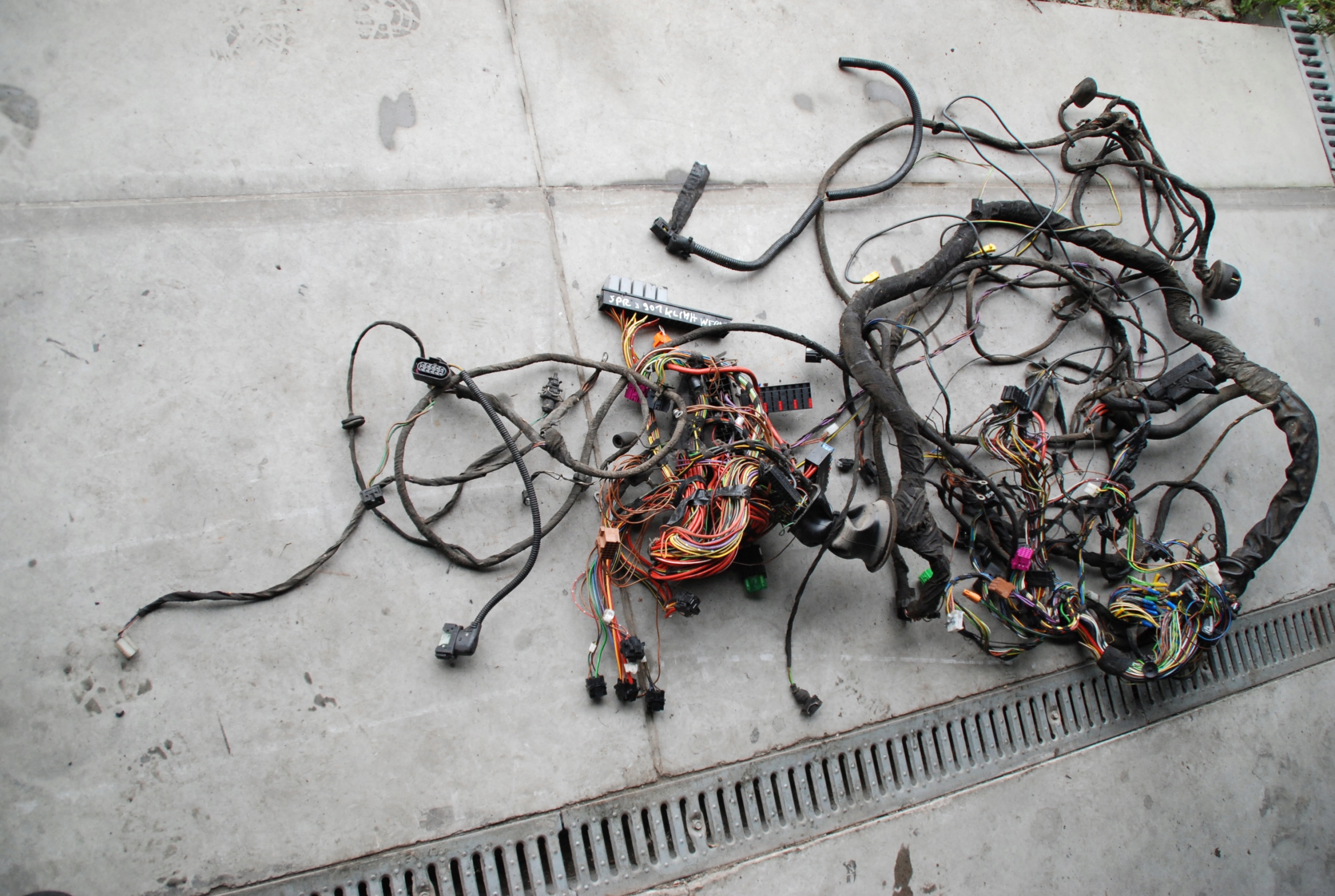 SPRINTER 901 INSTALACJA GŁÓWNA KLIMA WEBASTO Producent części Mercedes-Benz OE